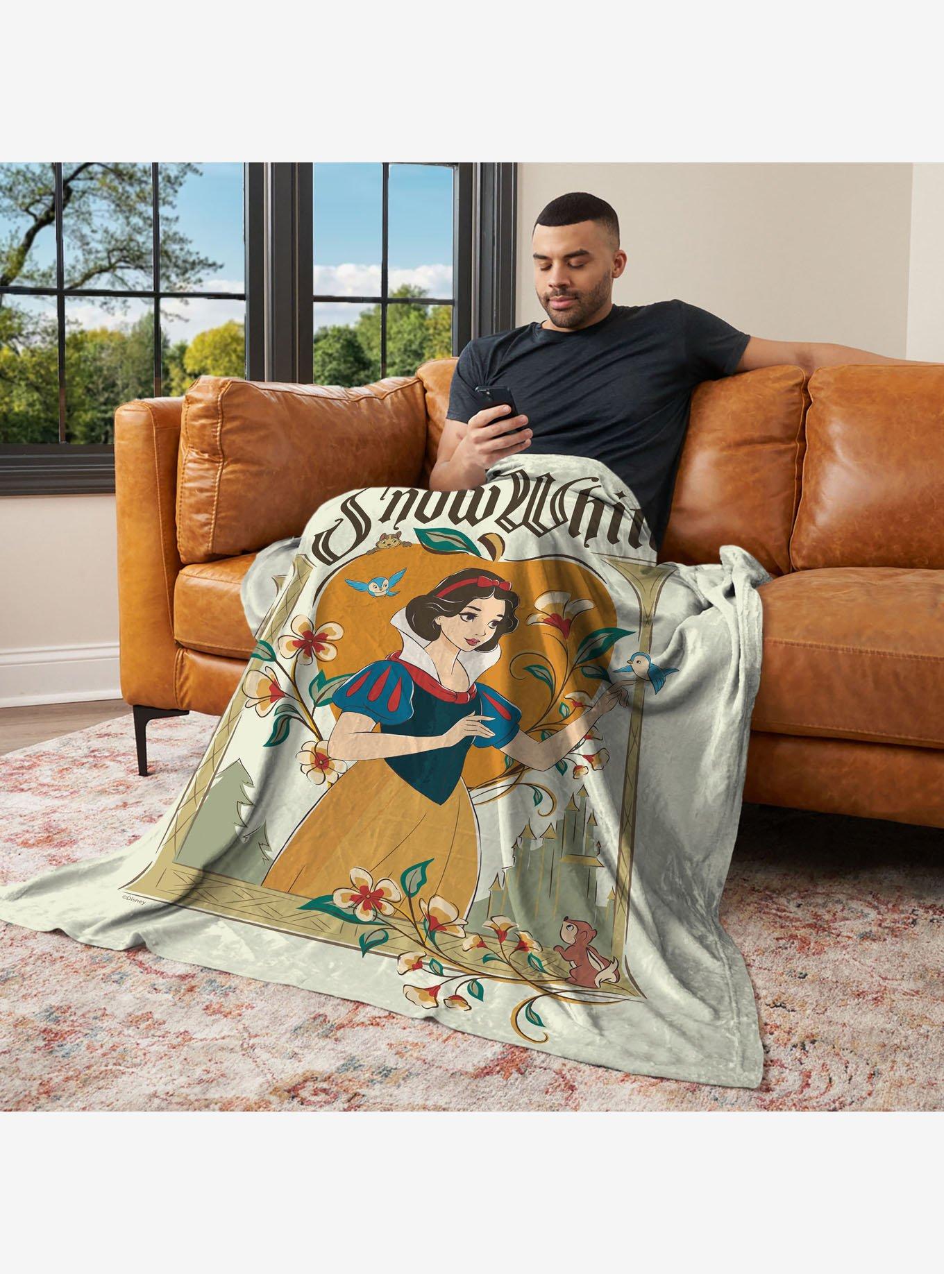 Disney Snow White Big Apple 60x80" Silk Touch Throw Blanket, , alternate