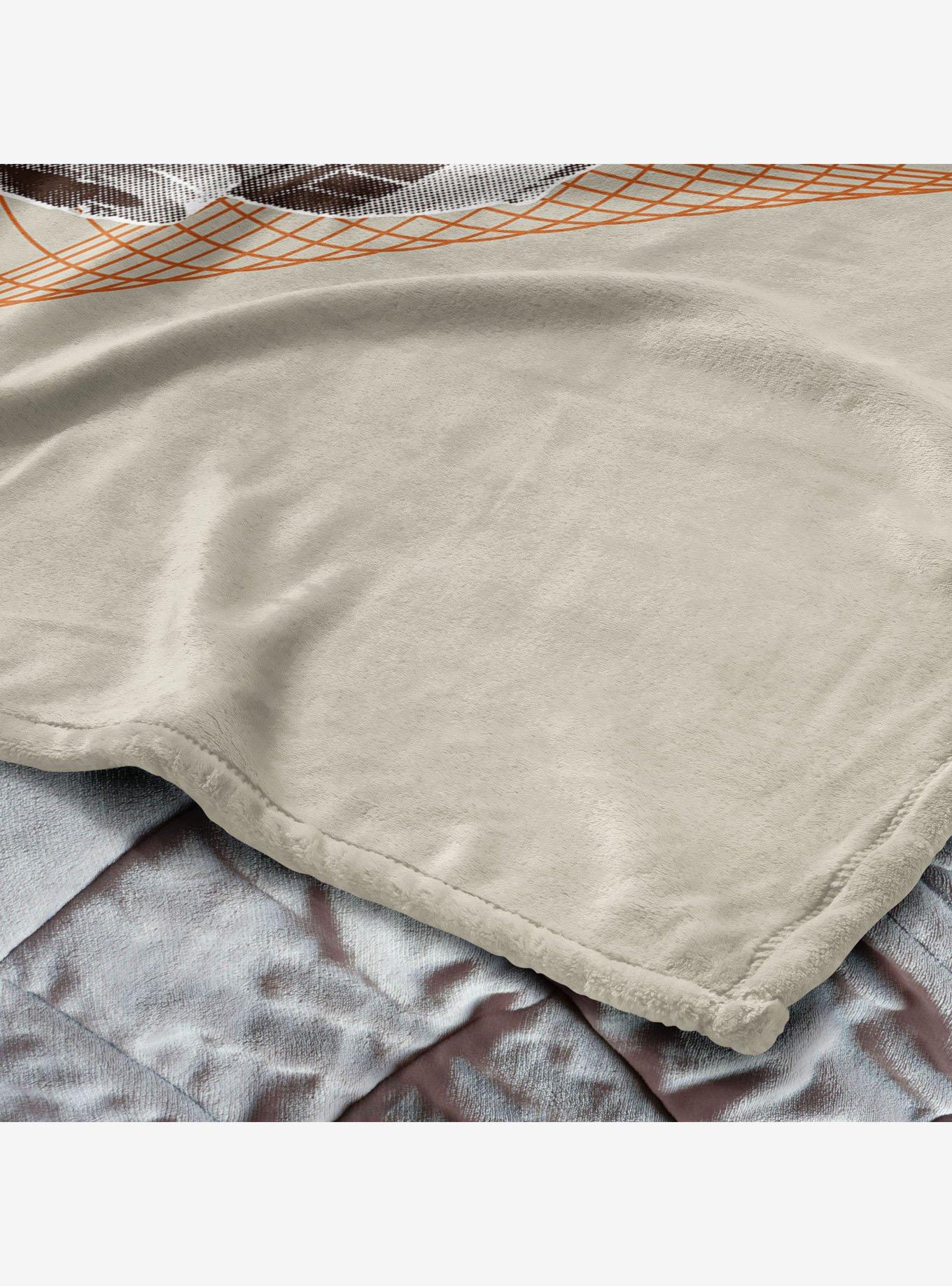 Star Wars Classic Retro C-3PO & R2-D2 Silk Touch Throw Blanket, , alternate