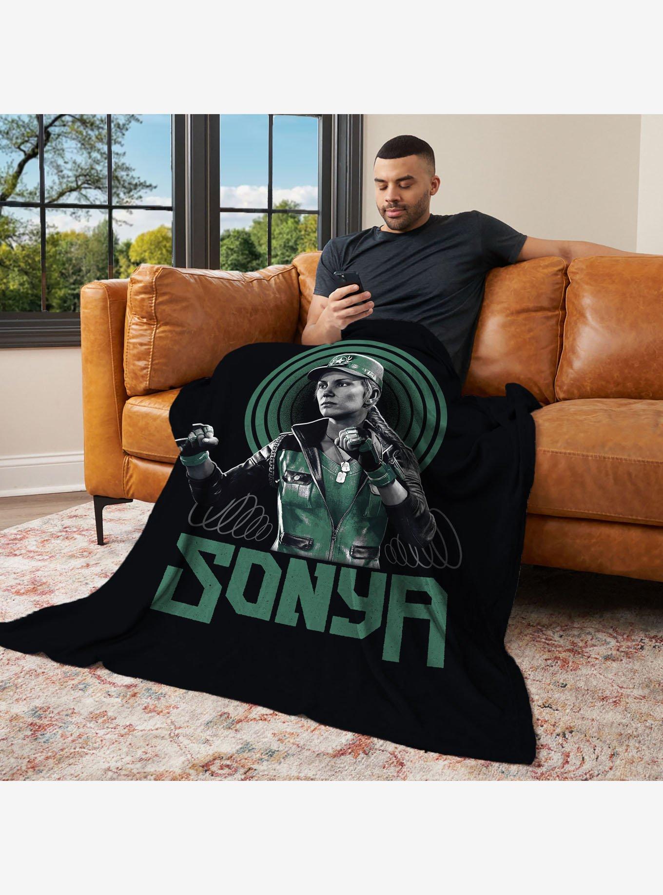 Mortal Kombat Sonya Silk Touch Throw Blanket, , alternate