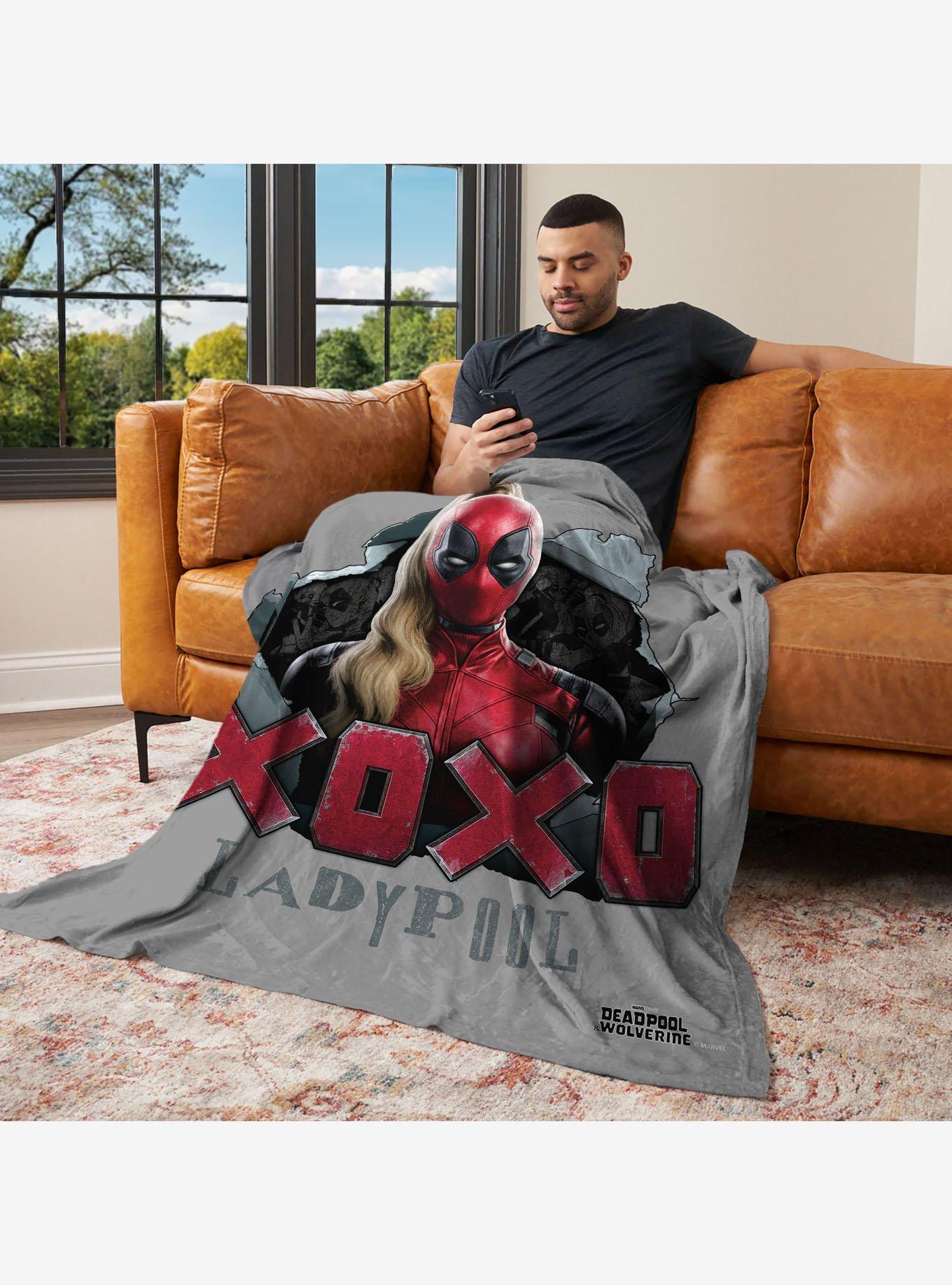 Marvel Deadpool 3 XOXO Ladypool Silk Touch Throw Blanket, , alternate