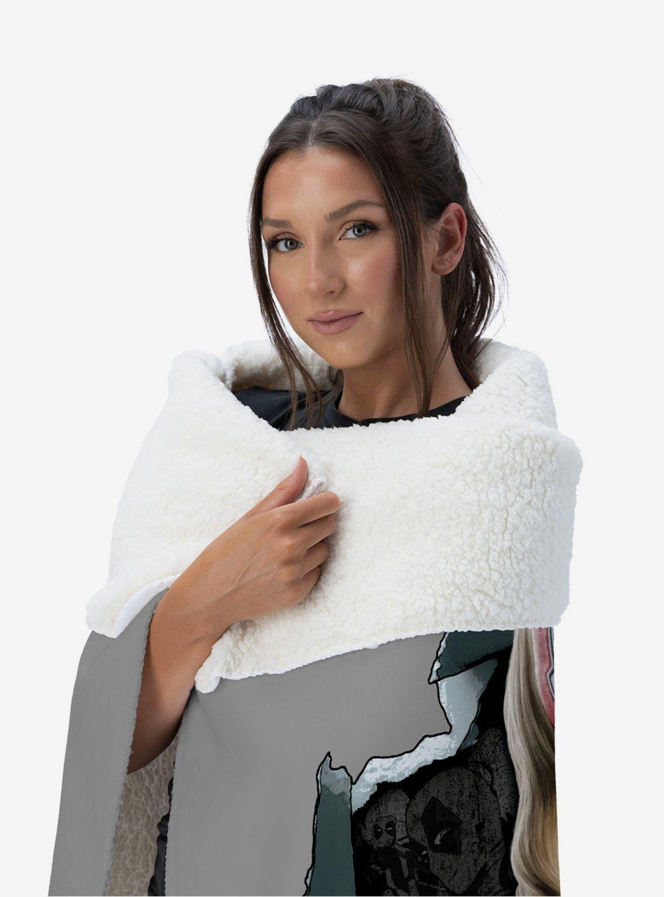 Marvel Deadpool 3 XOXO Ladypool Silk Touch Sherpa Throw Blanket, , alternate