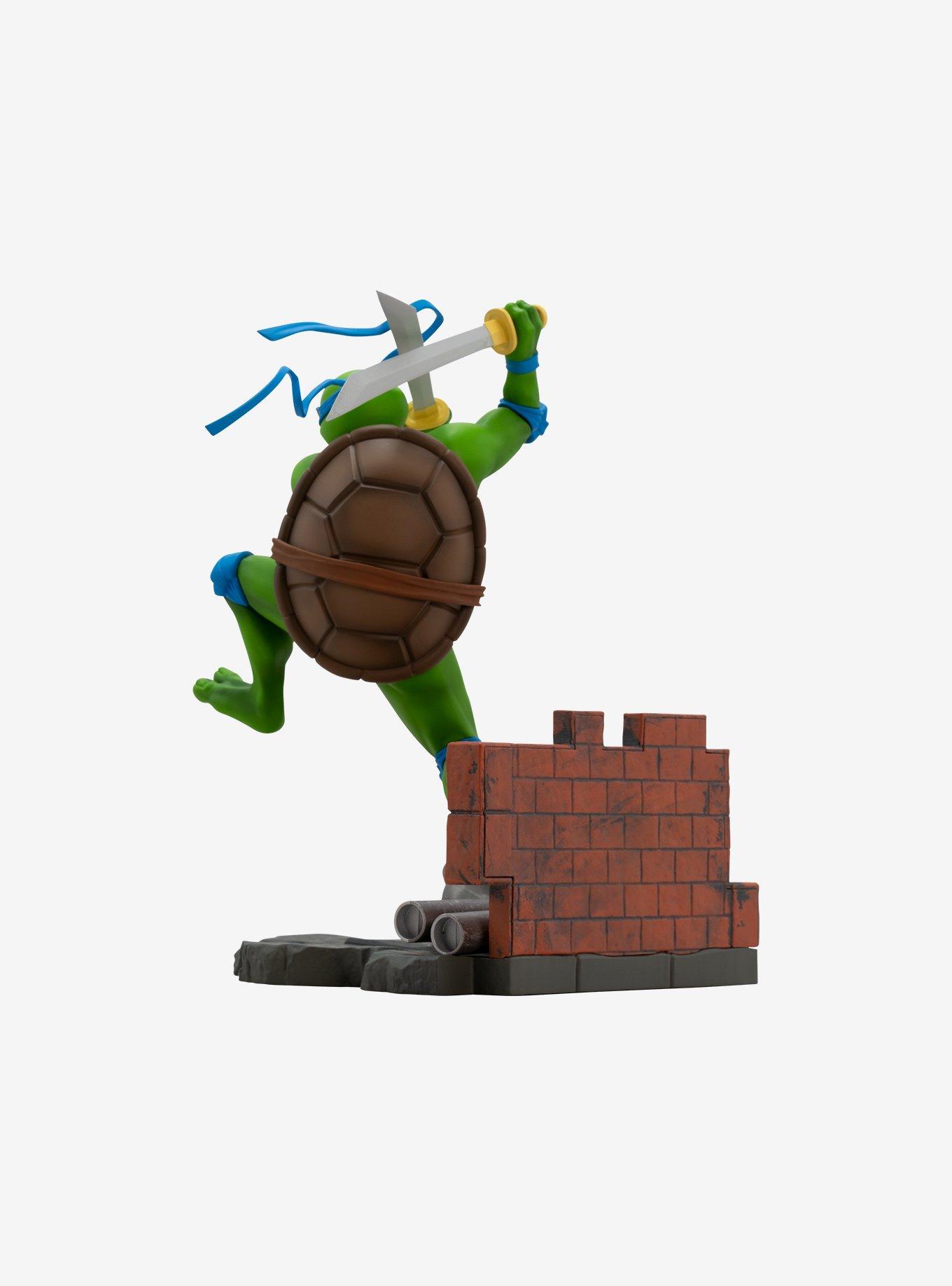 Teenage Mutant Ninja Turtles Leonardo Figure, , alternate