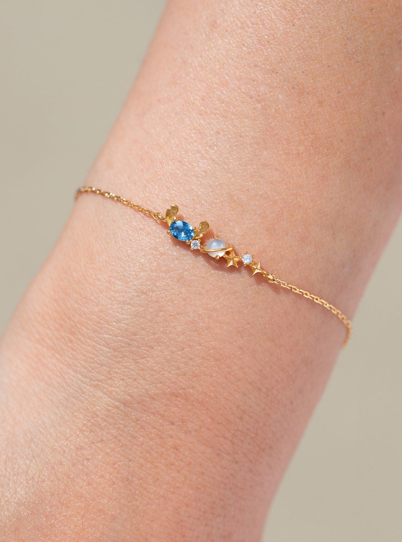 Girls Crew Disney Lilo & Stitch Planet Bracelet — BoxLunch Exclusive