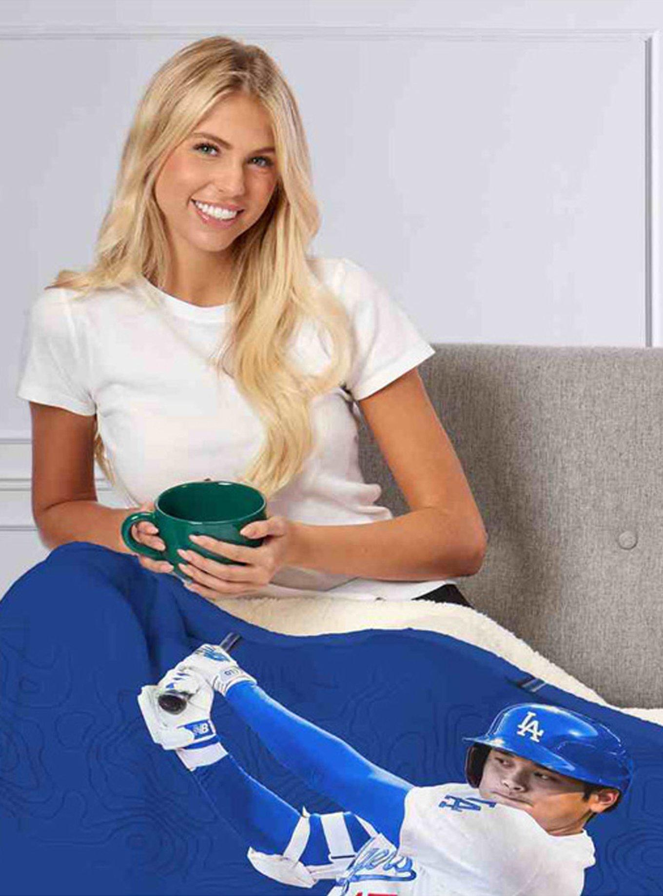 MLB Los Angeles Dodgers Shohei Ohtani Silk Touch Sherpa Throw Blanket