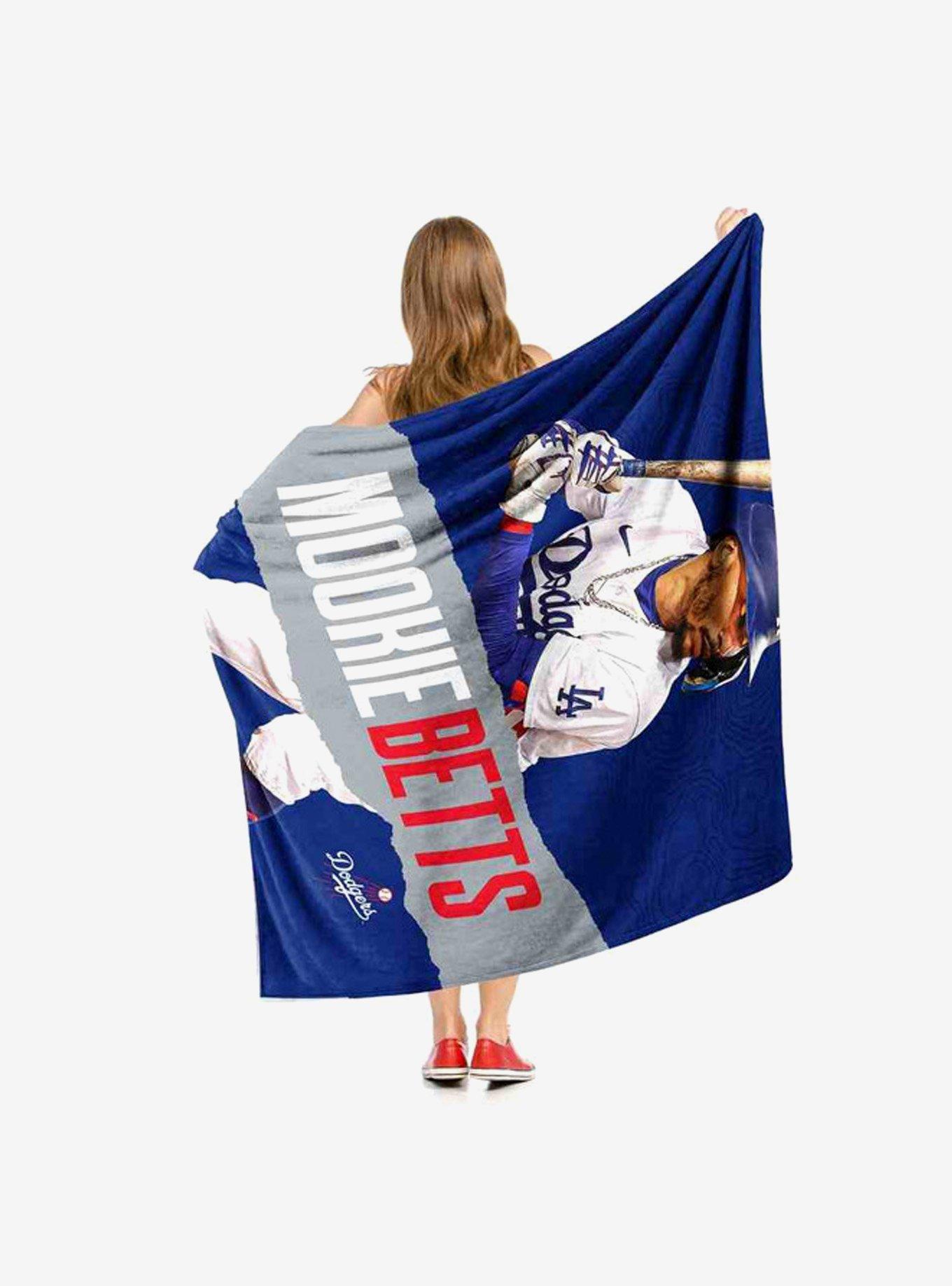 MLB Los Angeles Dodgers Mookie Betts Silk Touch Sherpa Throw Blanket, , hi-res