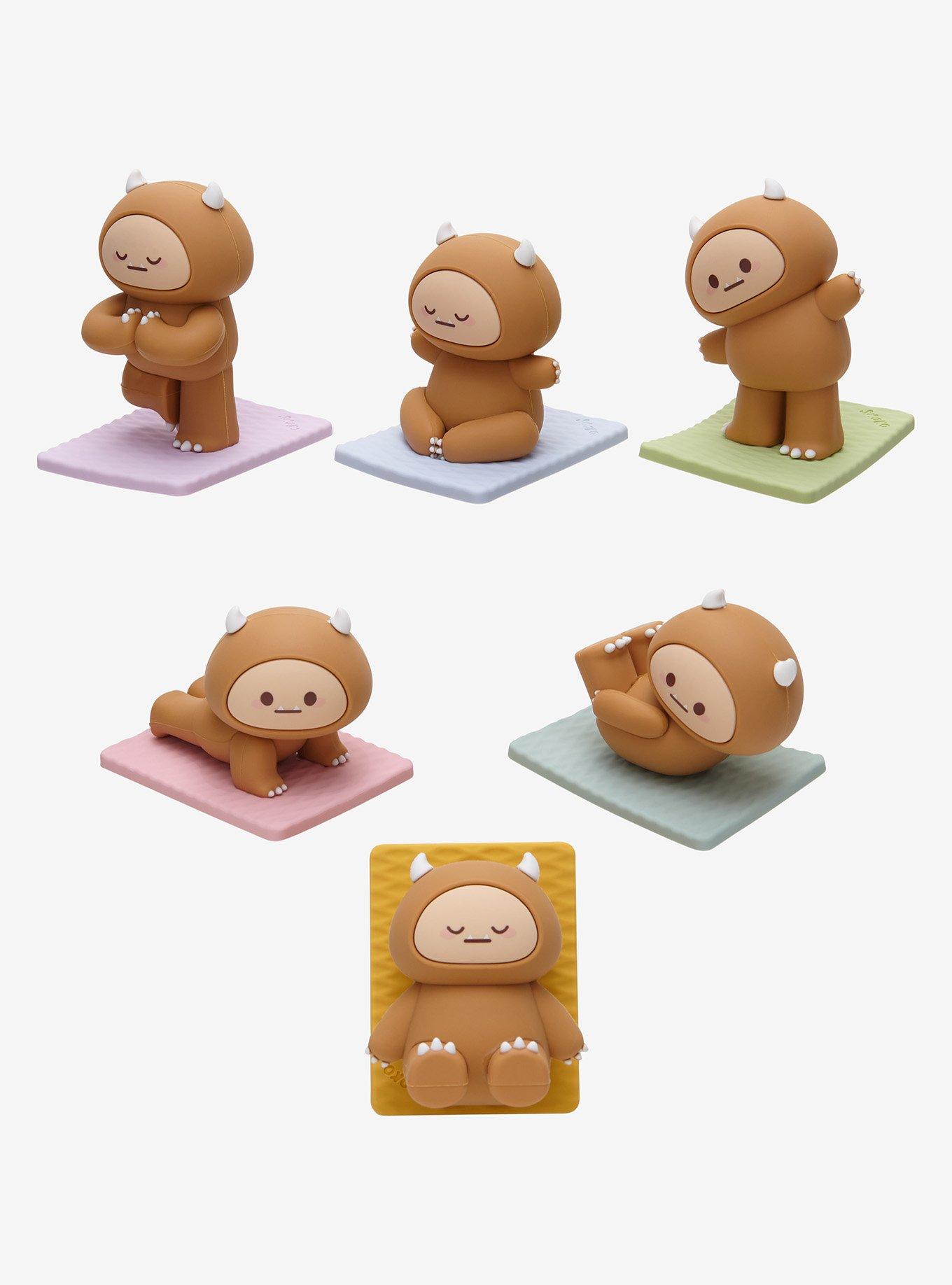 Smoko Hank Yeti Doing Yoga Blind Box Figure, , hi-res