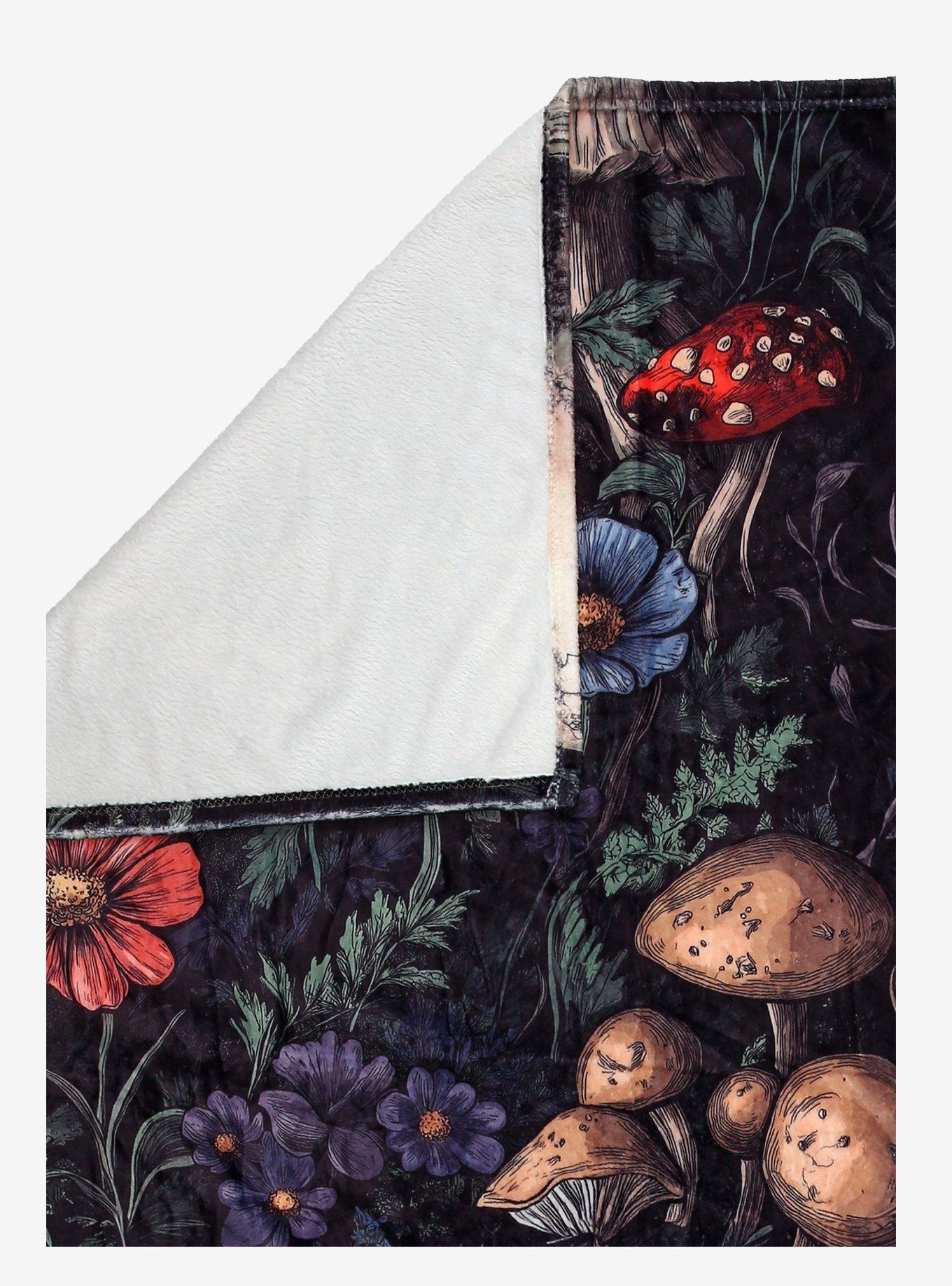 Skulls & Flowers Throw Blanket, , hi-res