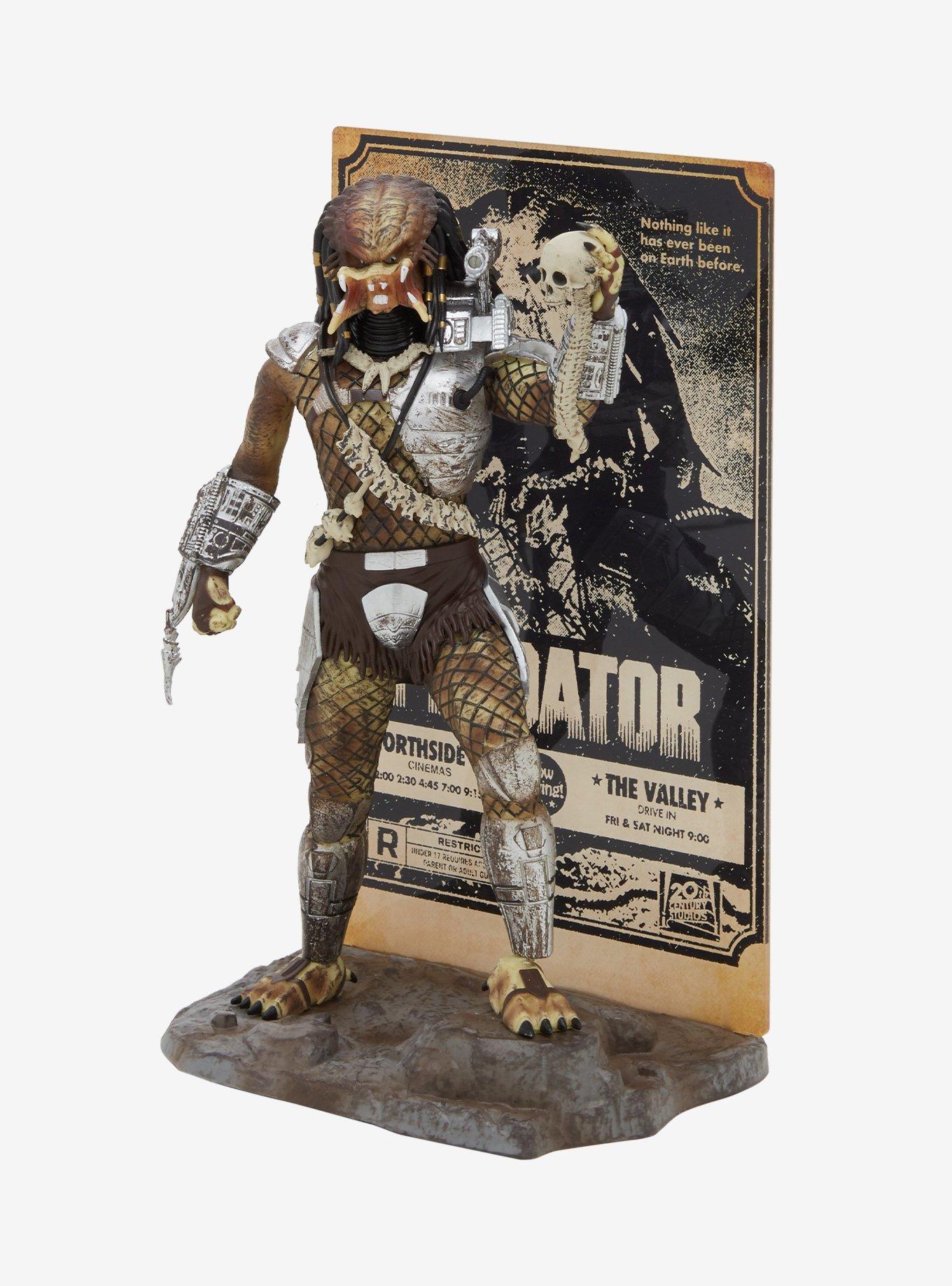 CultureFly Predator Deluxe Statue