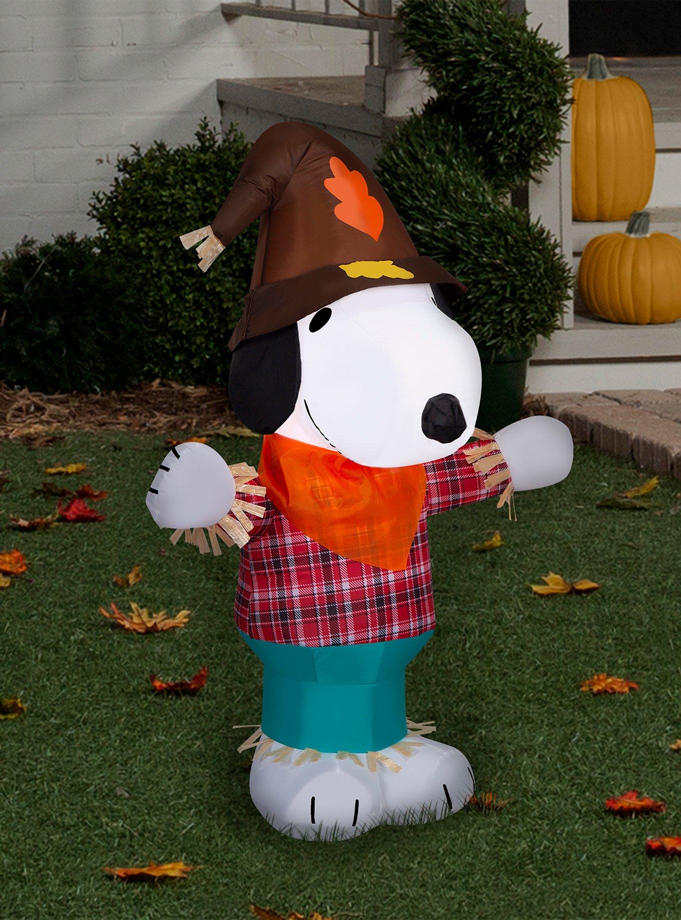 Peanuts Harvest Snoopy in Plaid Shirt Airblown, , hi-res