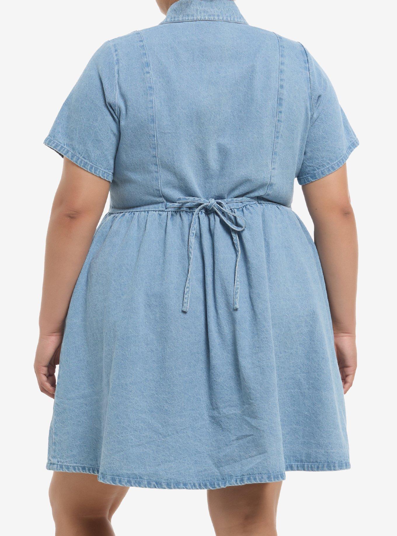 Peanuts Snoopy Denim Dress Plus Size, LIGHT WASH, alternate - view 3