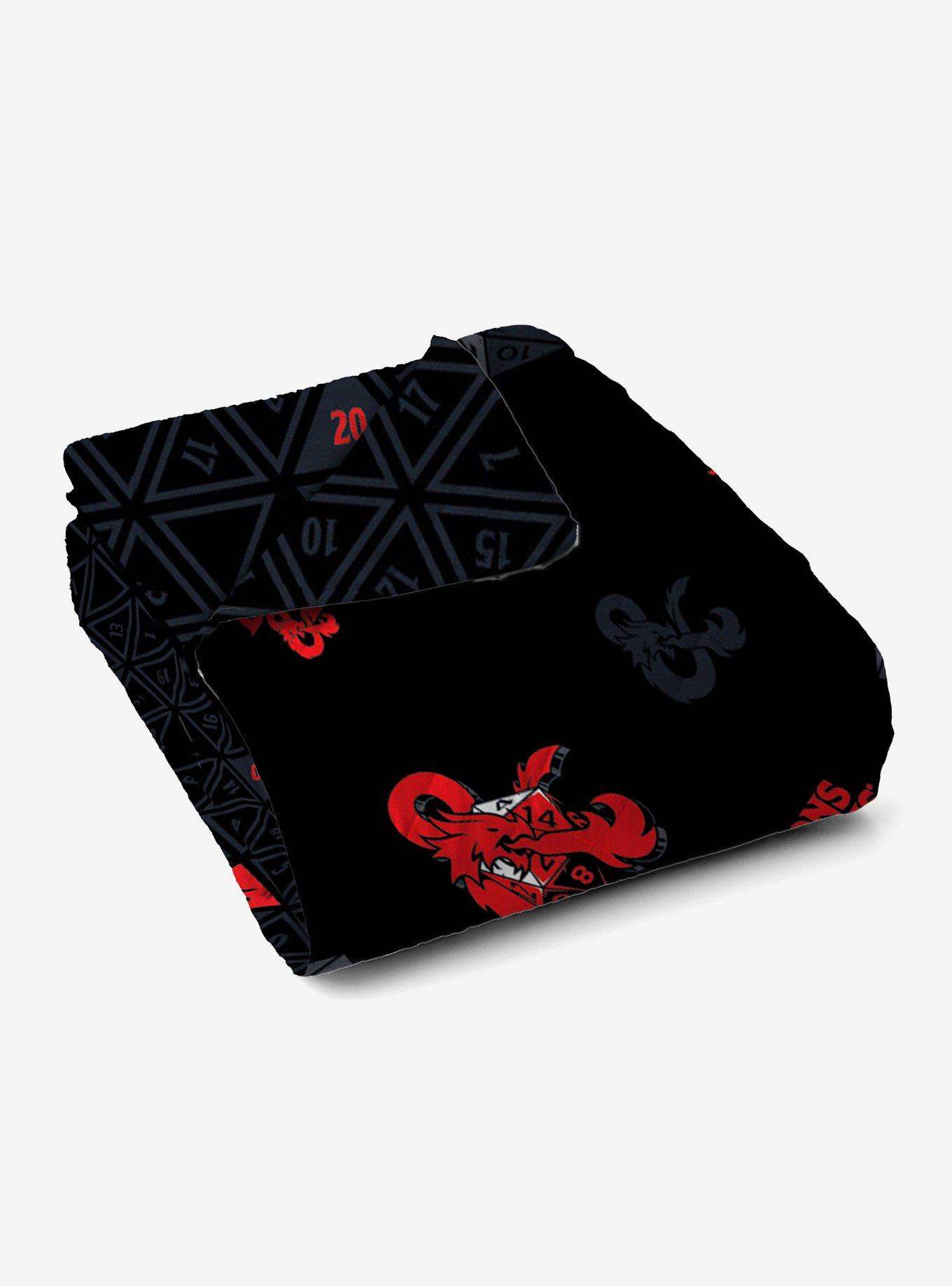 Dungeons & Dragons Nat D20 Twin Quilted Blanket, , alternate