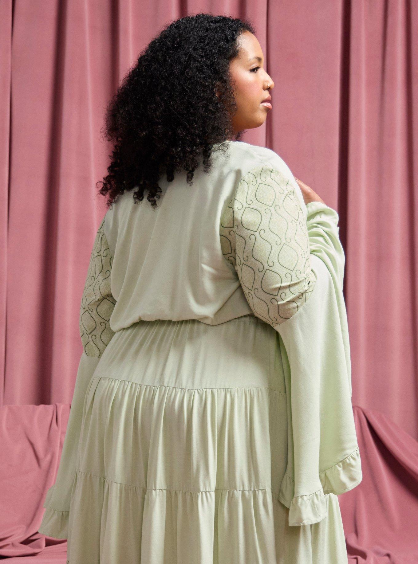 Her Universe The Lord Of The Rings Arwen Bell Sleeve Duster Plus Size Her Universe Exclusive, SAGE GREEN, alternate