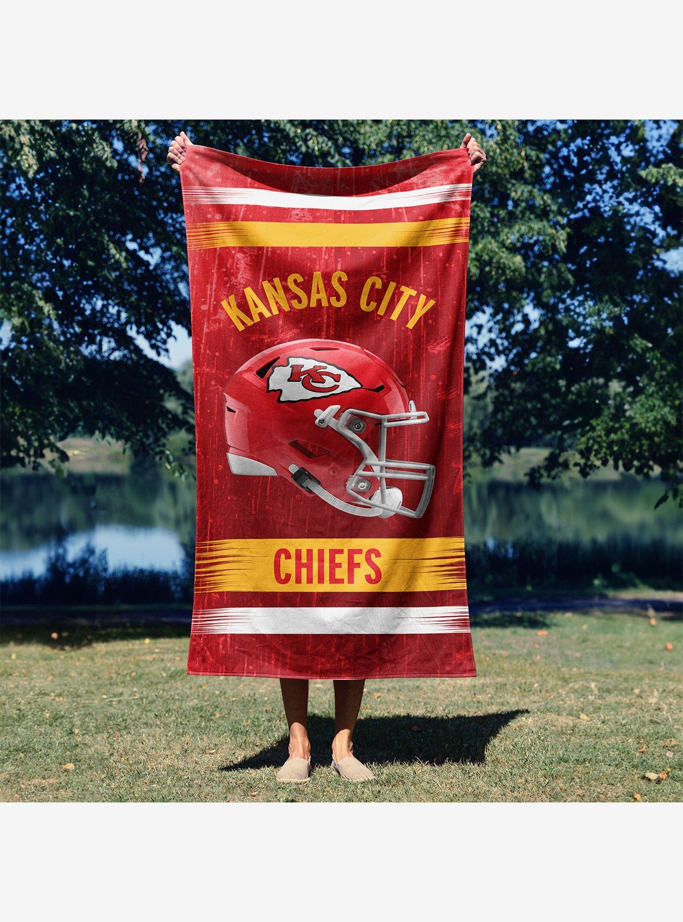 NFL Kansas City Chiefs Blitz Microfiber Beach Towel, , alternate