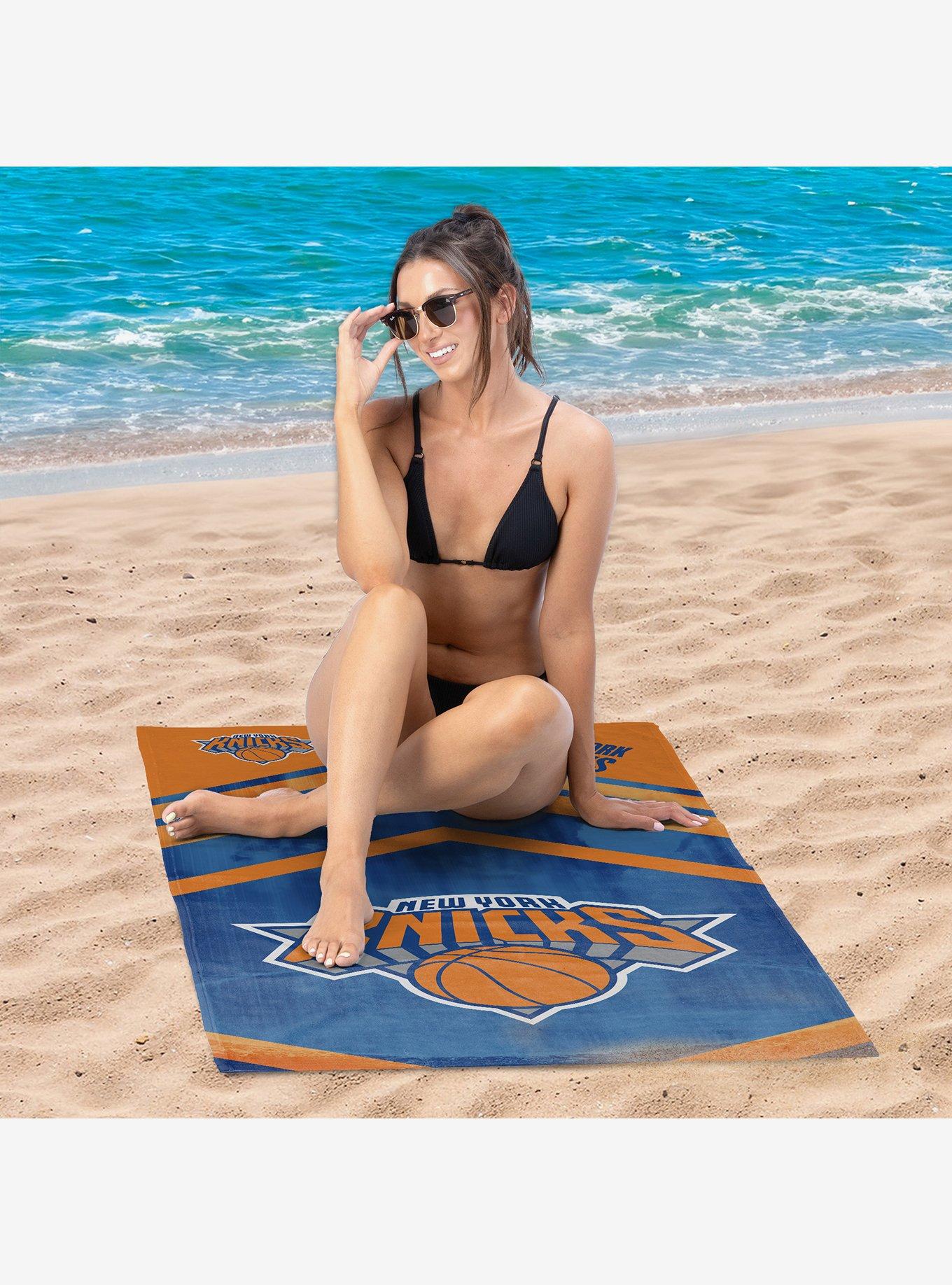 NBA New York Knicks Shatter Microfiber Beach Towel, , alternate