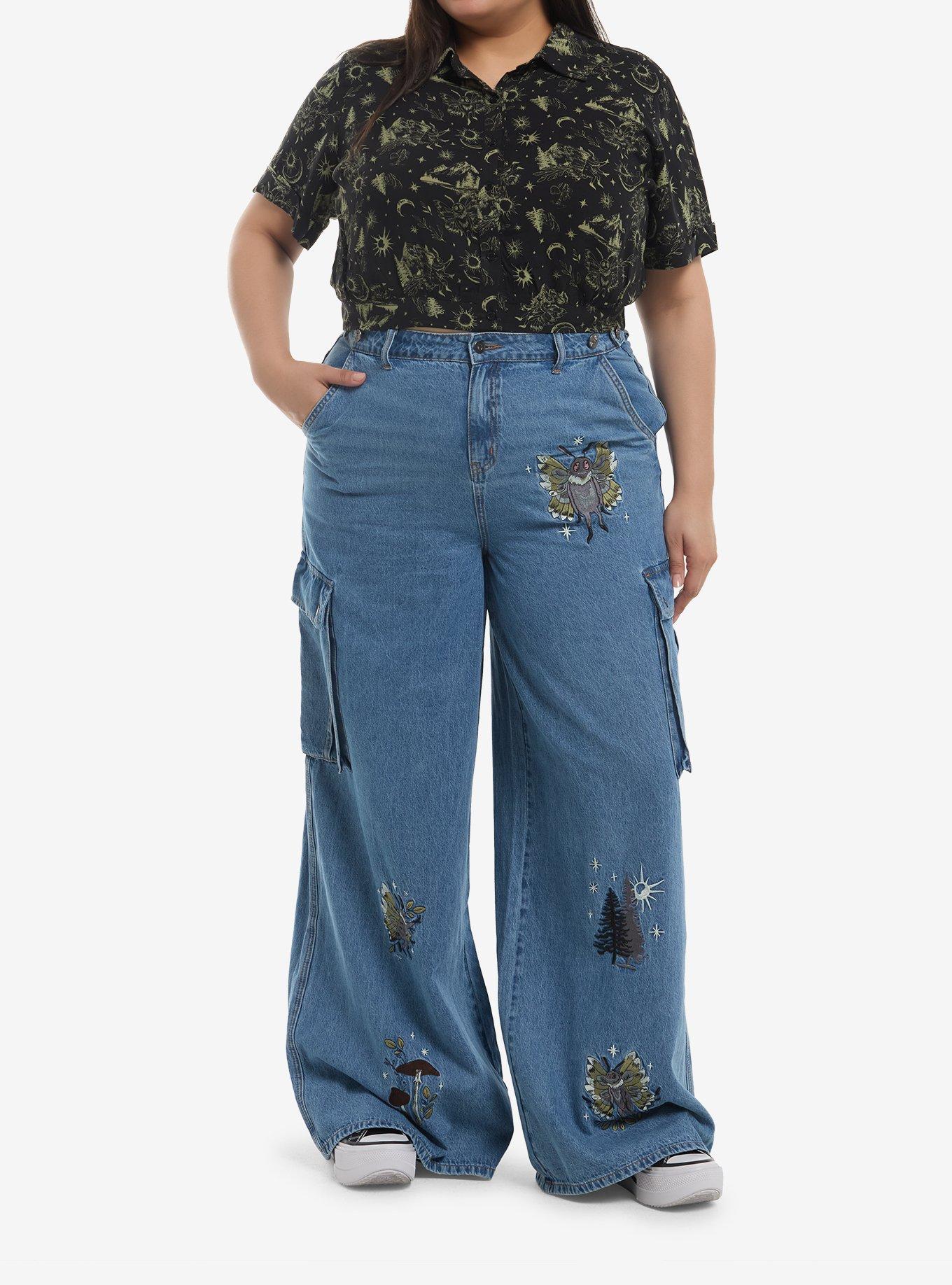 Thorn & Fable Cryptid Forest Girls Crop Woven Button-Up Plus Size, , hi-res