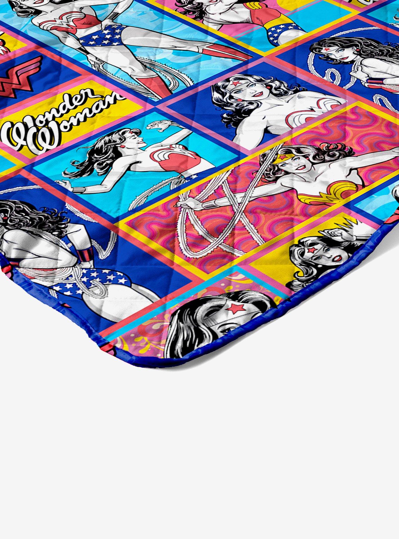 DC Comics Wonder Woman Wonder Pop Quilted Throw Blanket, , hi-res
