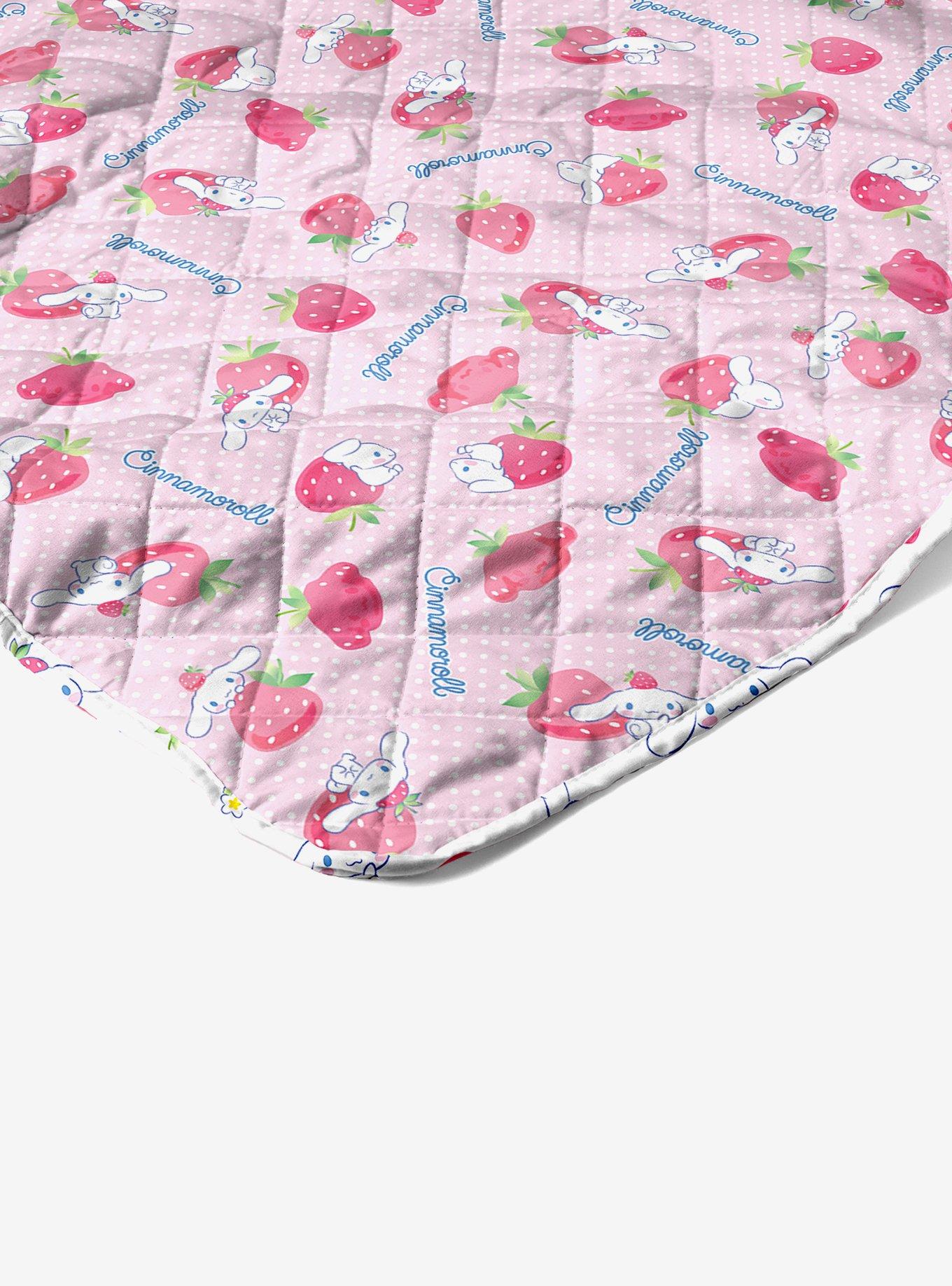 Cinnamoroll Strawberry Polka Dot Quilted Throw Blanket, , hi-res