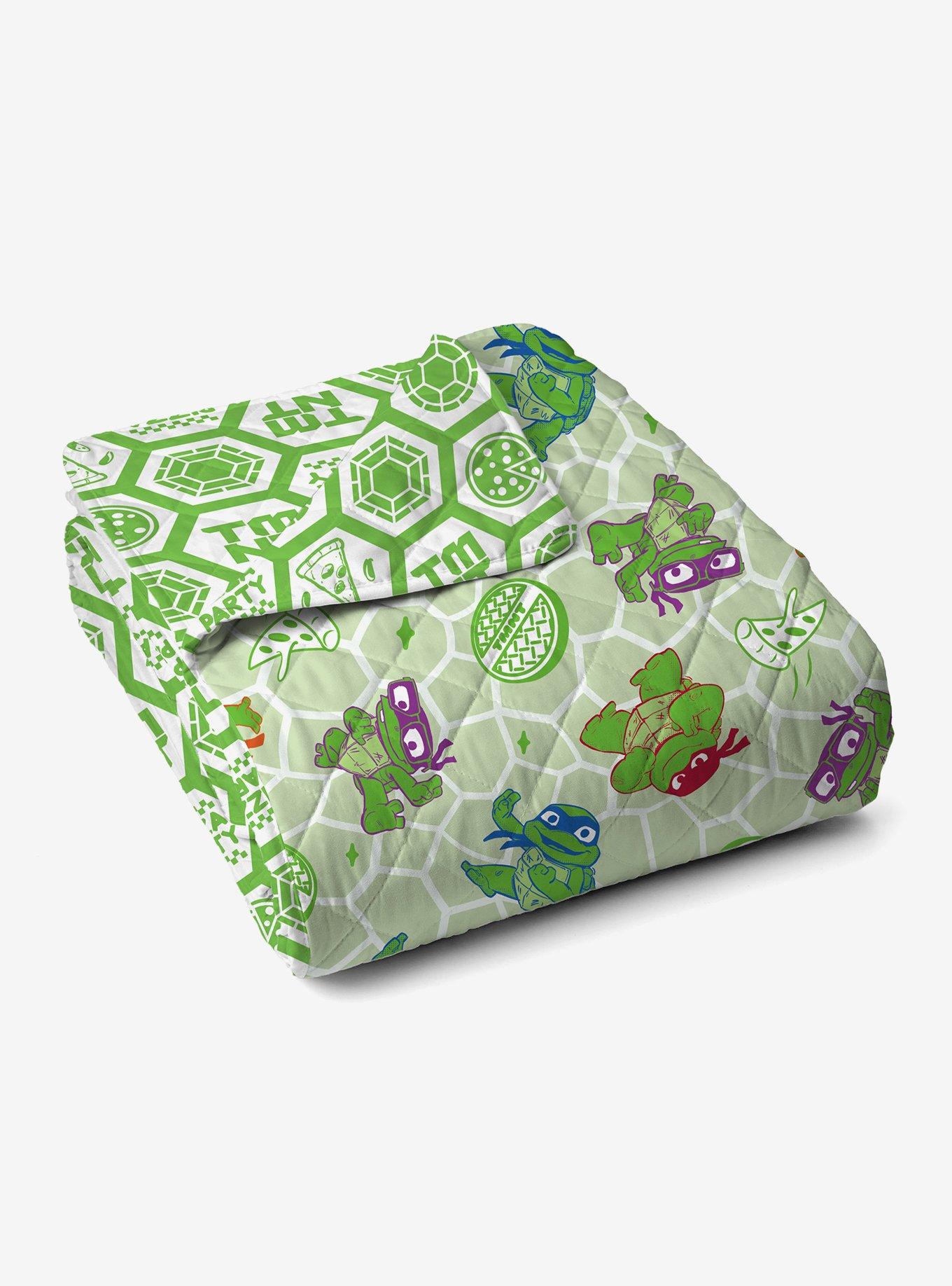 Teenage Mutant Ninja Turtles Pizza Party Quilted Throw Blanket