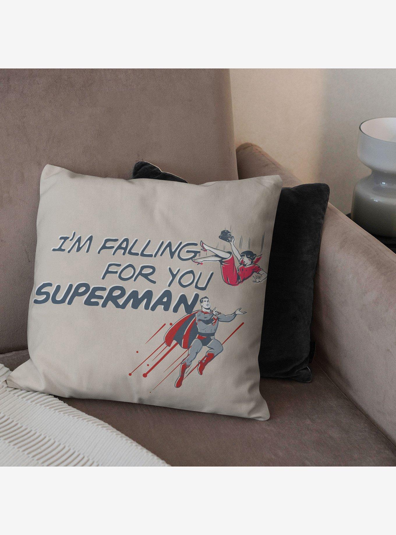 DC Comics Superman Falling for you Throw Pillow