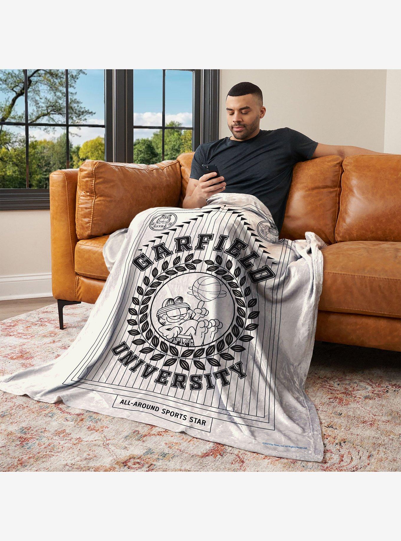 Garfield Garf University Silk Touch Throw Blanket, , alternate