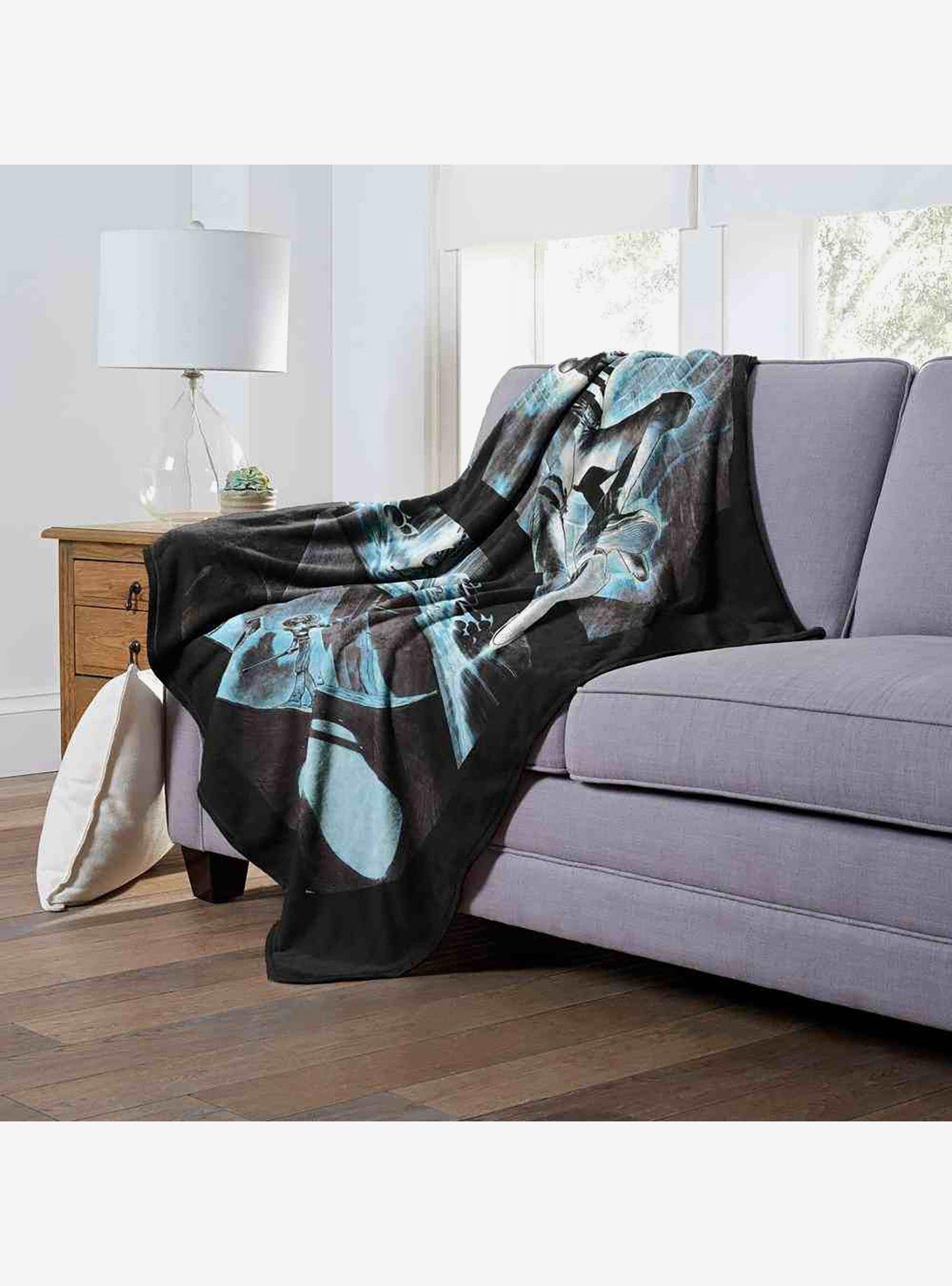 DC Comics Batman Dropping In Silk Touch Throw Blanket, , alternate