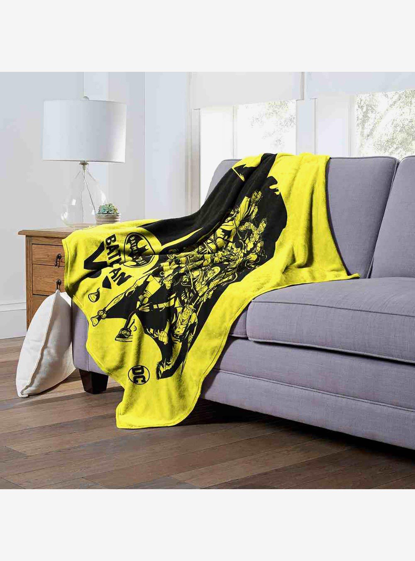DC Comics Batman Versus Silk Touch Throw Blanket, , alternate