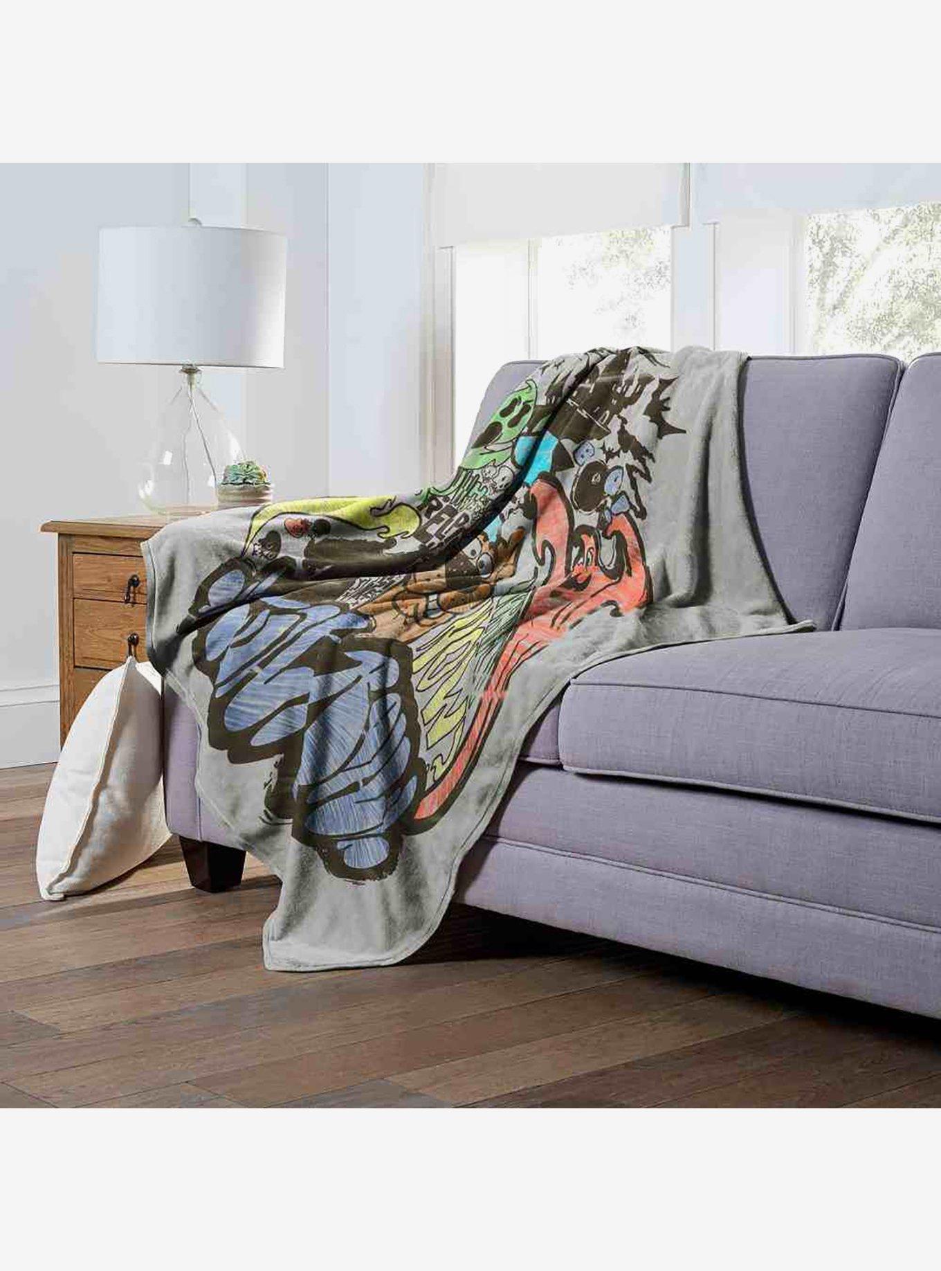 Scooby-Doo! Scooby Graffiti Silk Touch Throw Blanket, , alternate