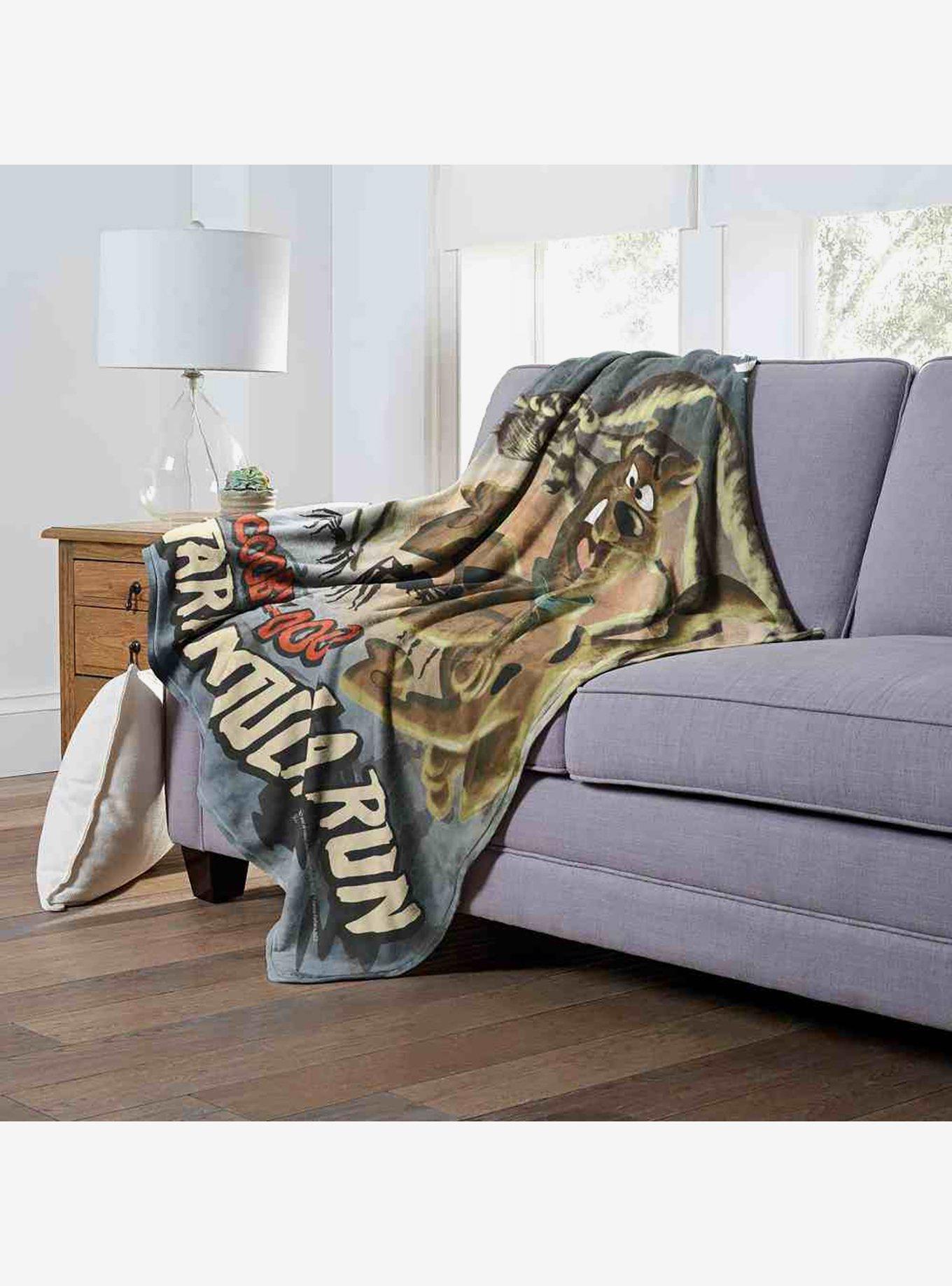Scooby-Doo! Tarantula Run Silk Touch Throw Blanket, , alternate