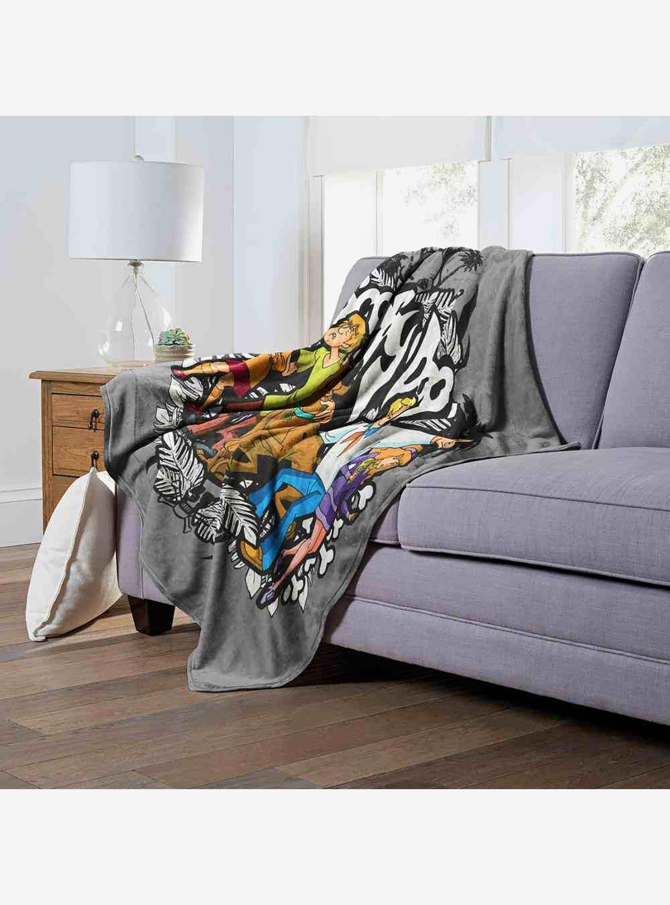 Scooby-Doo! Mystery Incorporated Silk Touch Throw Blanket, , alternate