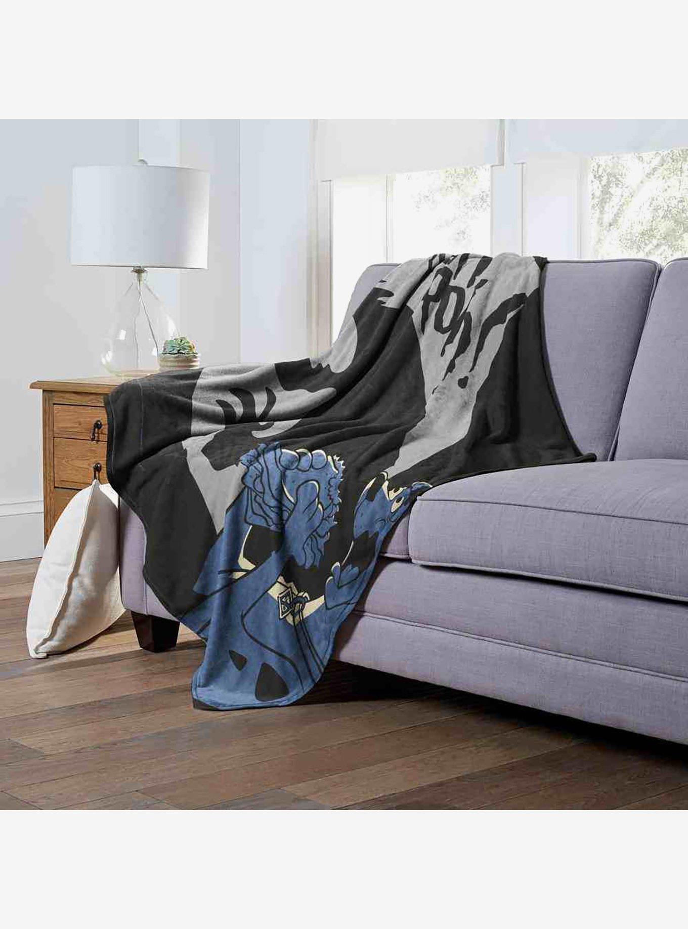 Scooby-Doo! Monsterous Shadow Silk Touch Throw Blanket, , alternate