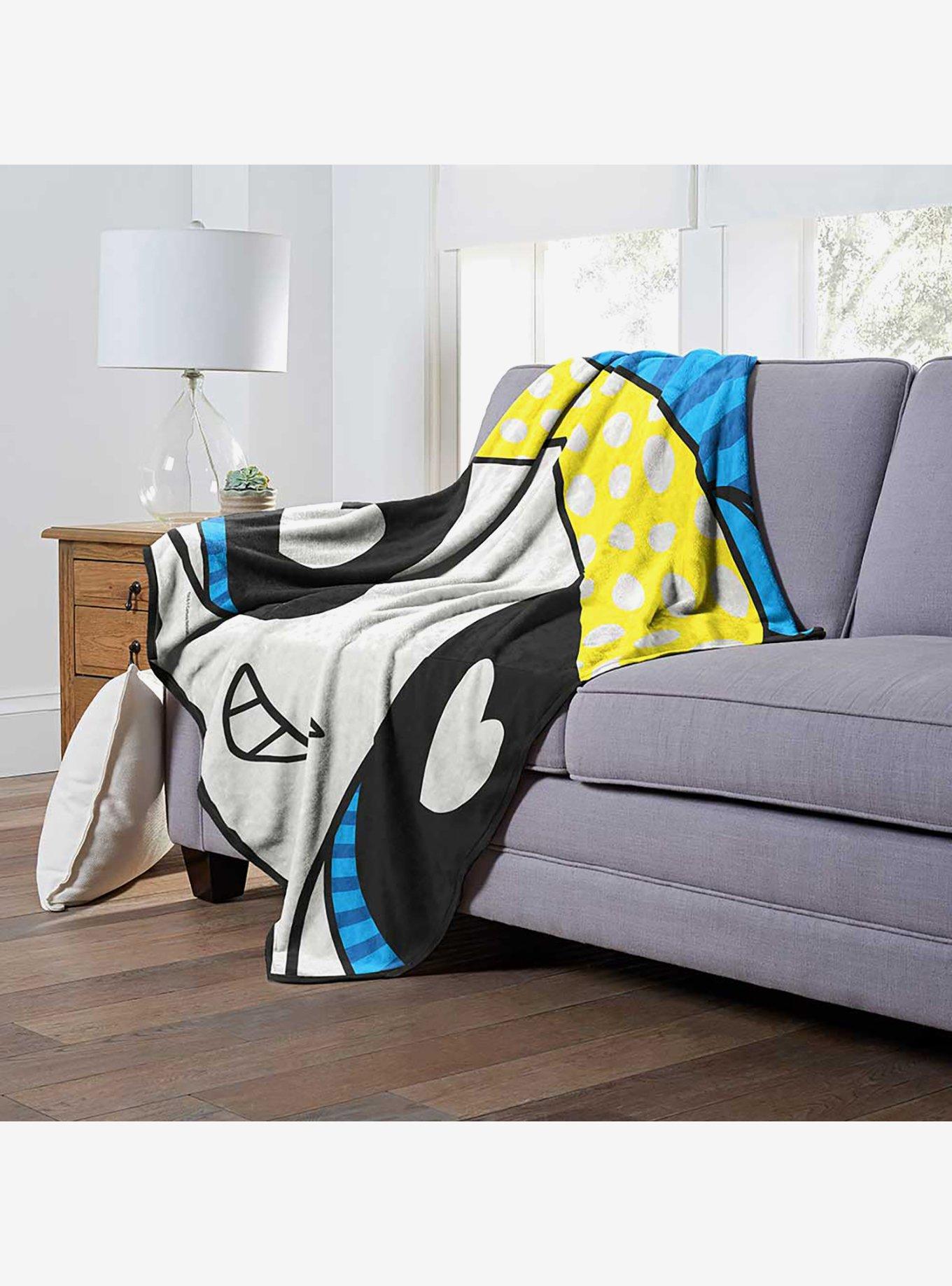 Powerpuff Girls Bubbles Heart Eyes Silk Touch Throw Blanket, , alternate