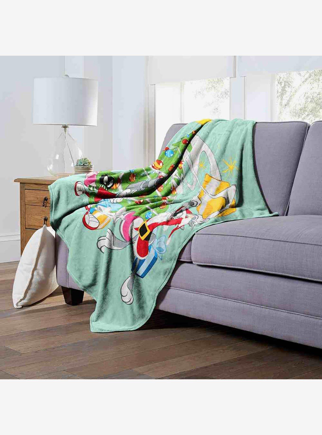 Looney Tunes Present Thief Silk Touch Throw Blanket, , alternate