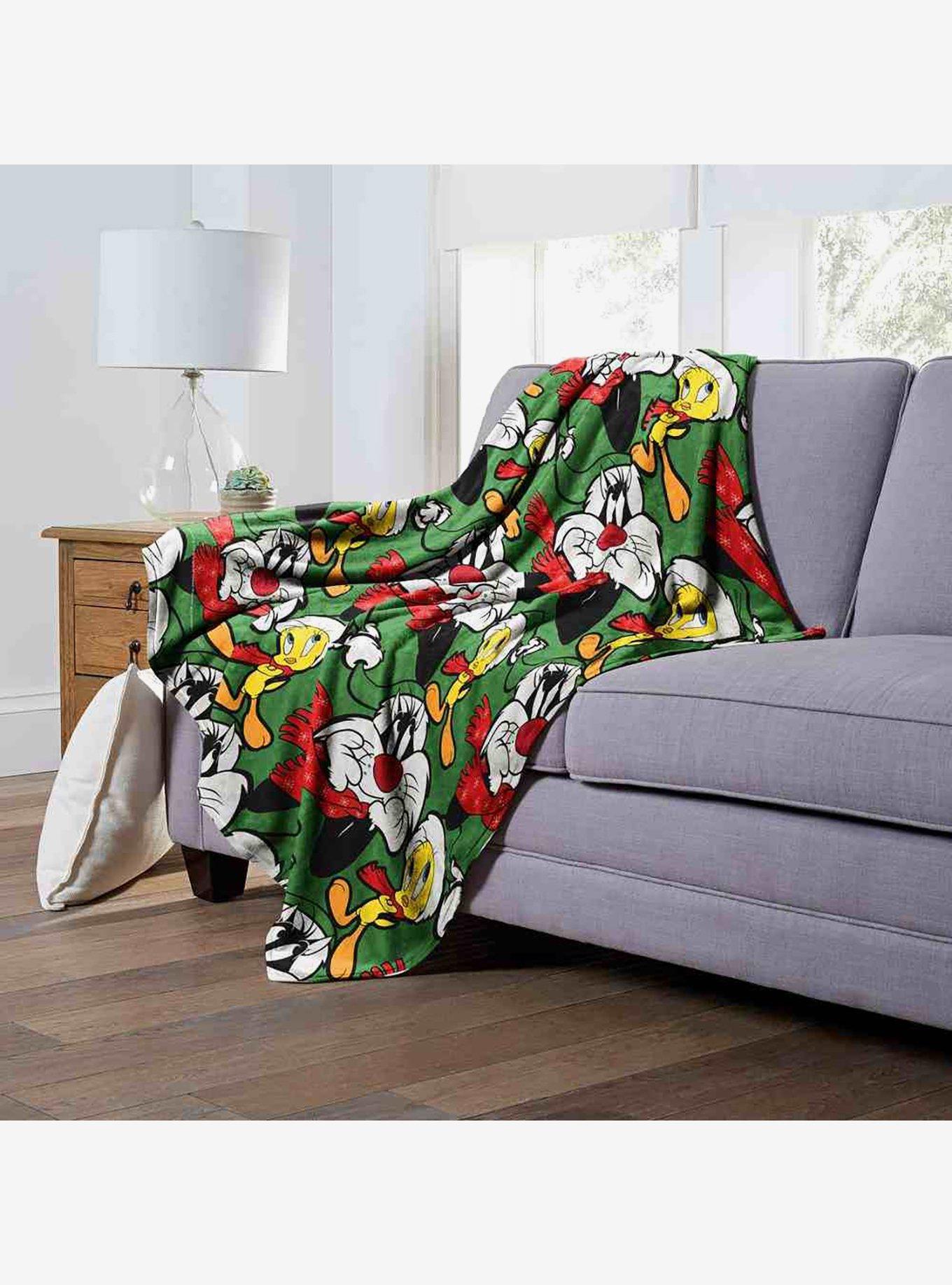 Looney Tunes Holiday Dreamers Silk Touch Throw Blanket, , alternate