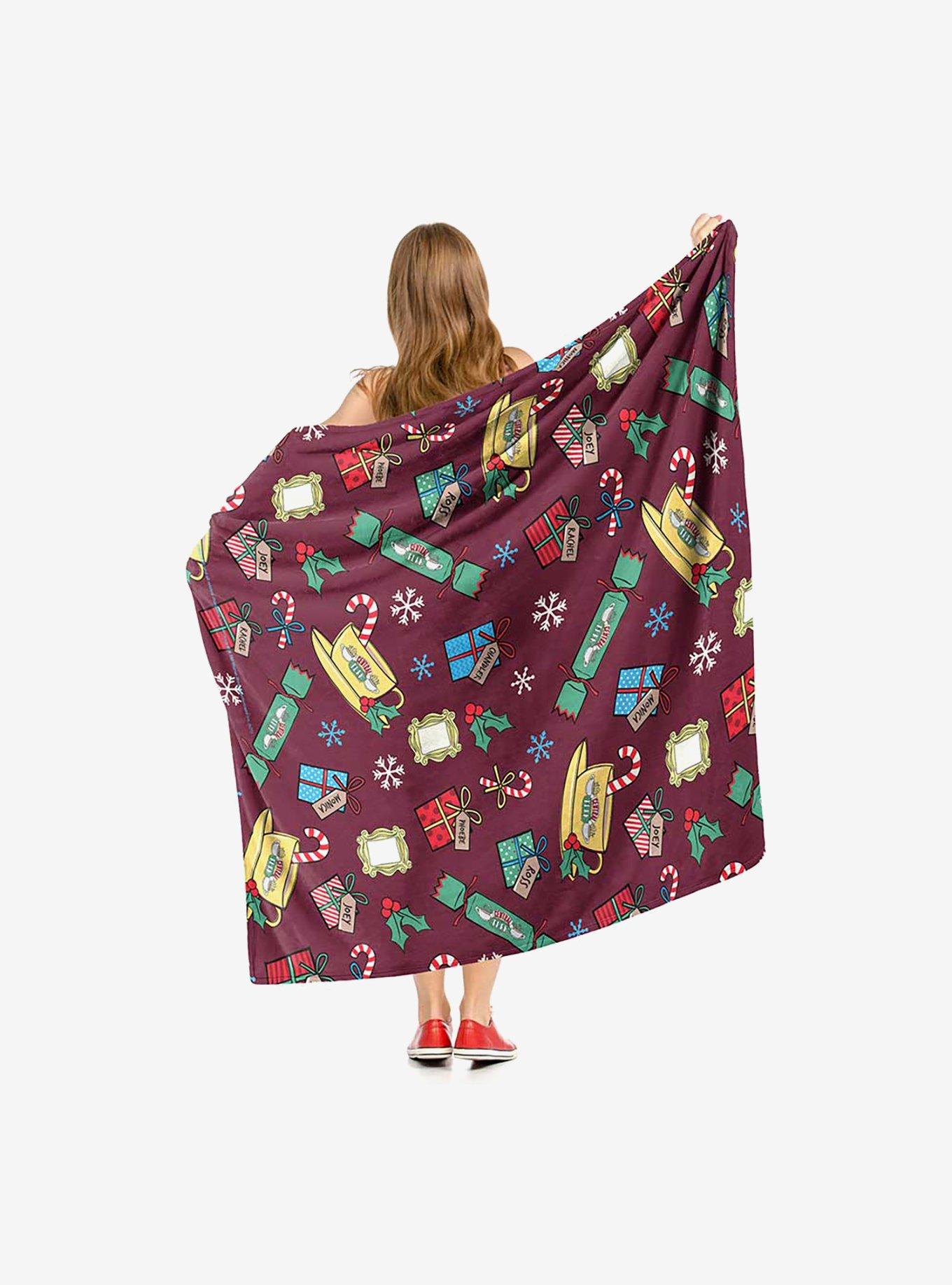 Friends Christmas Pattern Silk Touch Throw Blanket, , hi-res