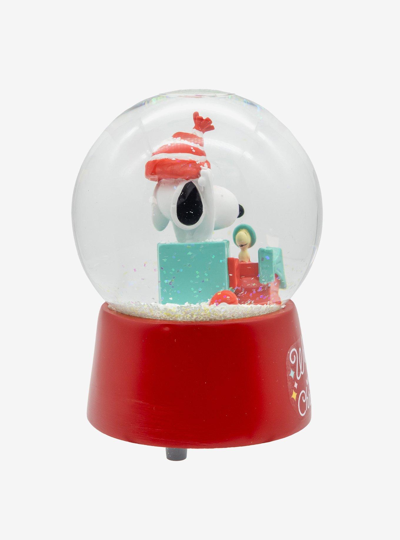 Peanuts Snoopy with Presents 100MM Musical Water Globe, , hi-res