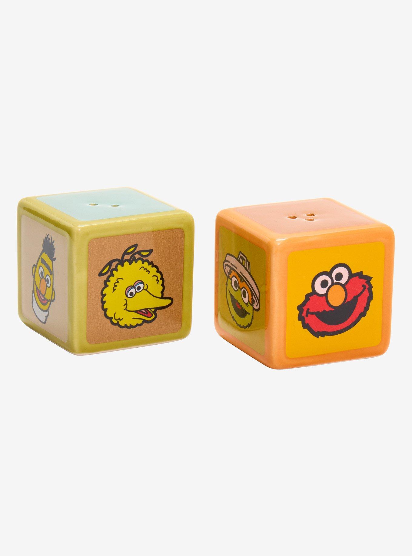 Sesame Street Letter Blocks Figural Salt and Pepper Shaker Set - BoxLunch Exclusive, , alternate - view 3