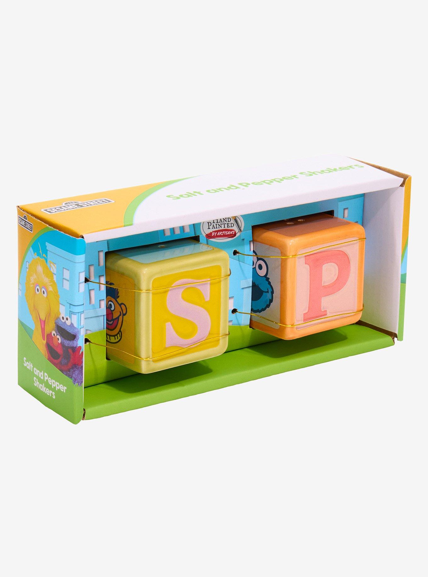 Sesame Street Letter Blocks Figural Salt and Pepper Shaker Set - BoxLunch Exclusive, , alternate - view 4