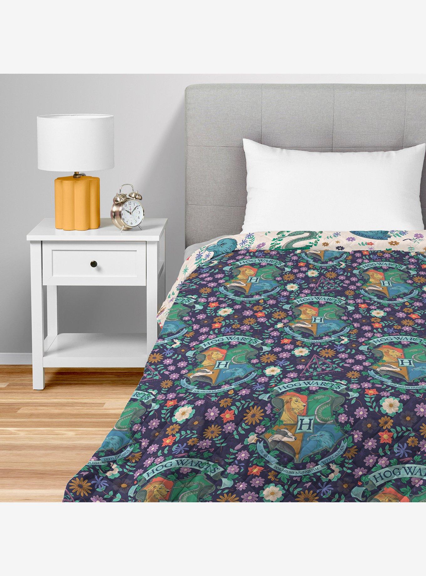 Harry Potter Botanical Crests 60x90" Quilted Throw Blanket, , alternate