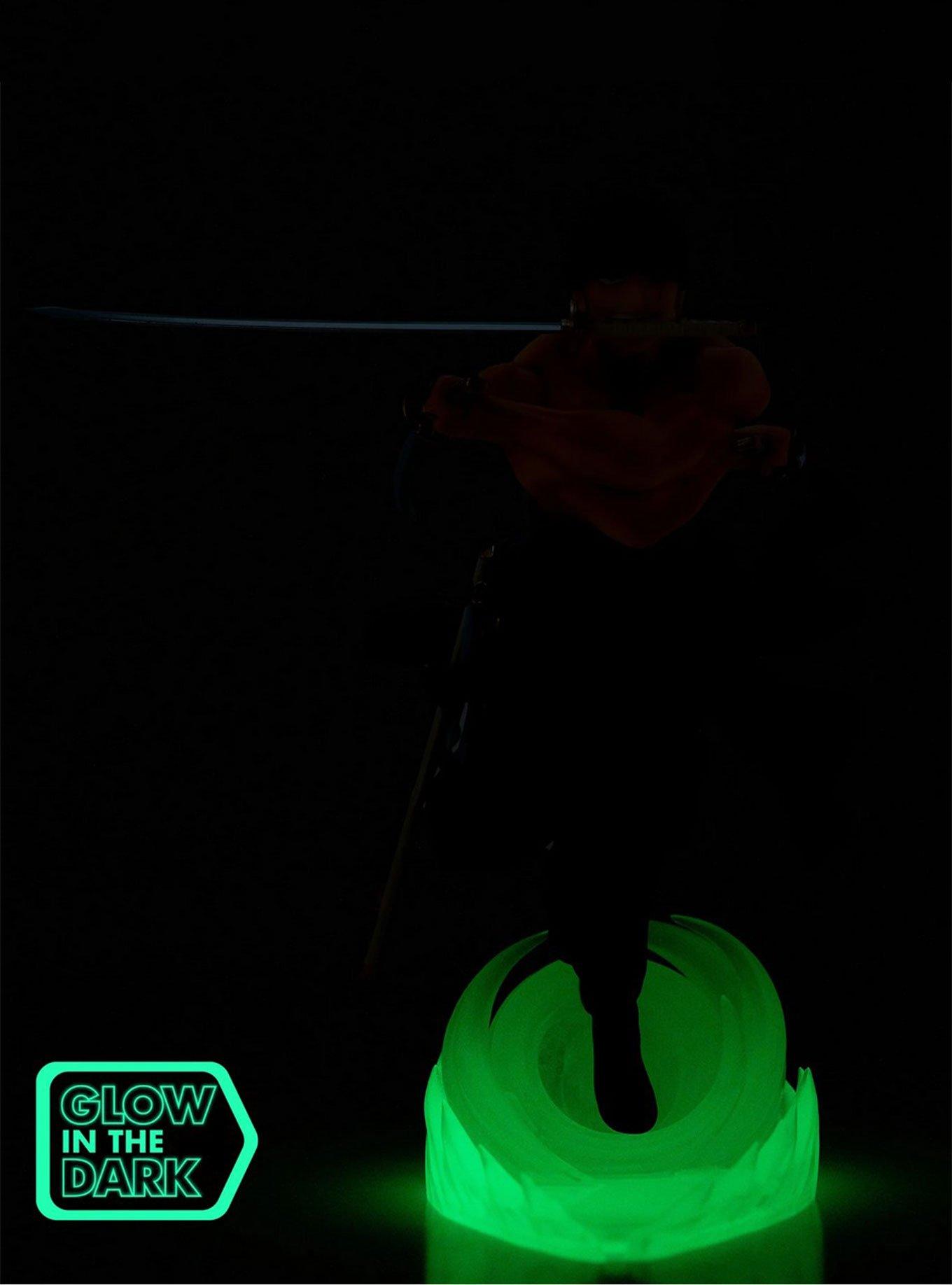 ABYstyle One Piece Super Figure Collection Zoro (Glow in the Dark) 1/10 Scale Figure, , alternate - view 3