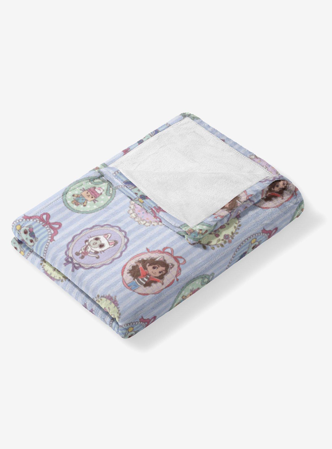 Gabby's Dollhouse Portrait Wall 50x60" Silk Touch Throw Blanket, , alternate