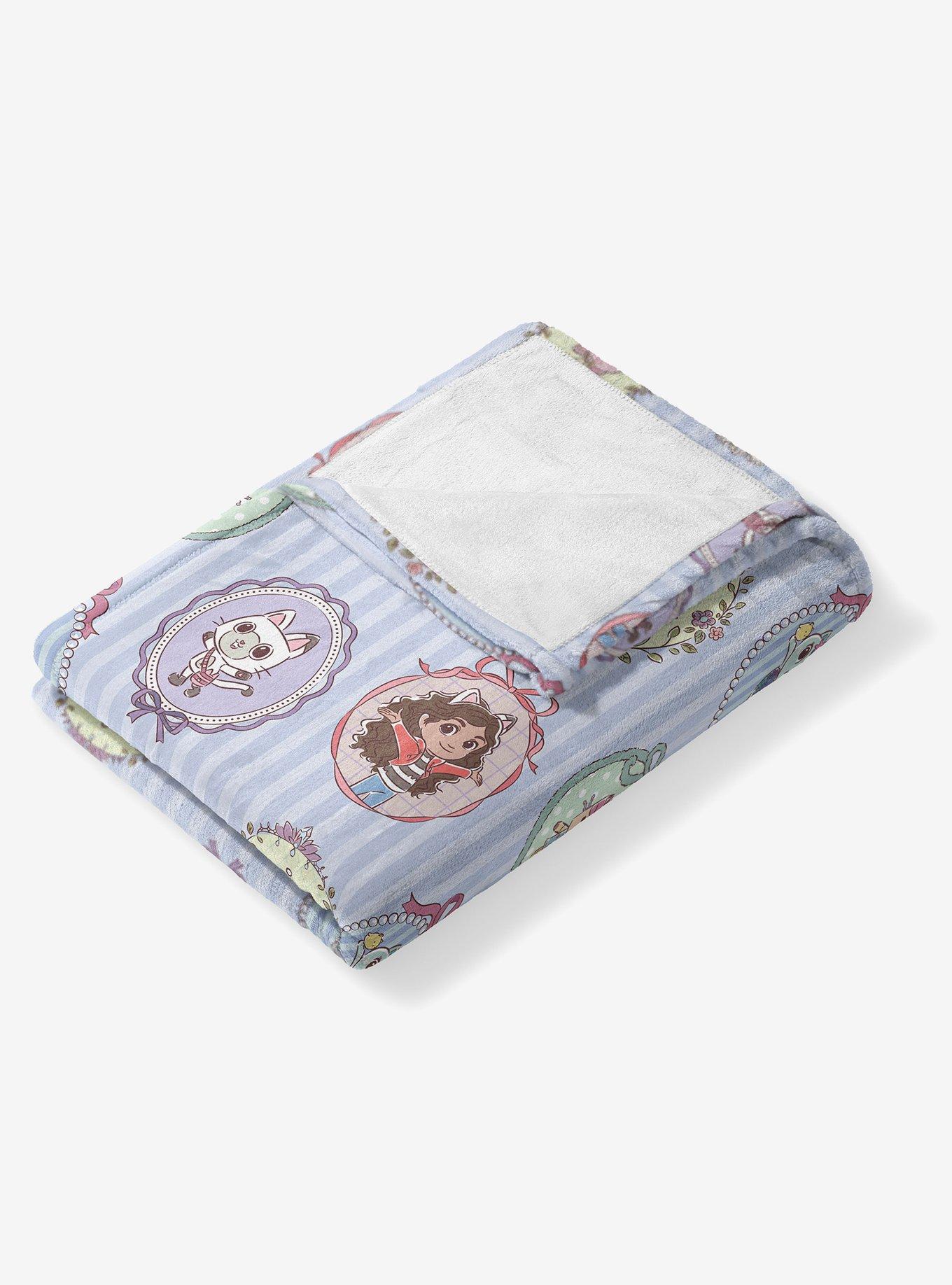 Gabby's Dollhouse Portrait Wall 40x50" Silk Touch Throw Blanket, , alternate