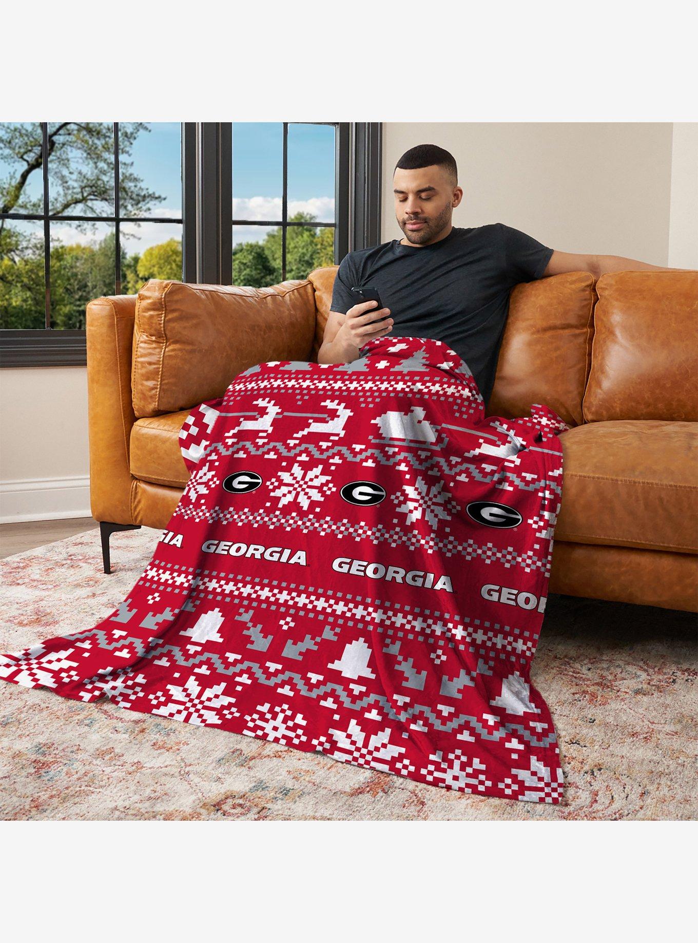 NCAA Georgia Bulldogs Christmas Time Silk Touch Throw Blanket, , alternate