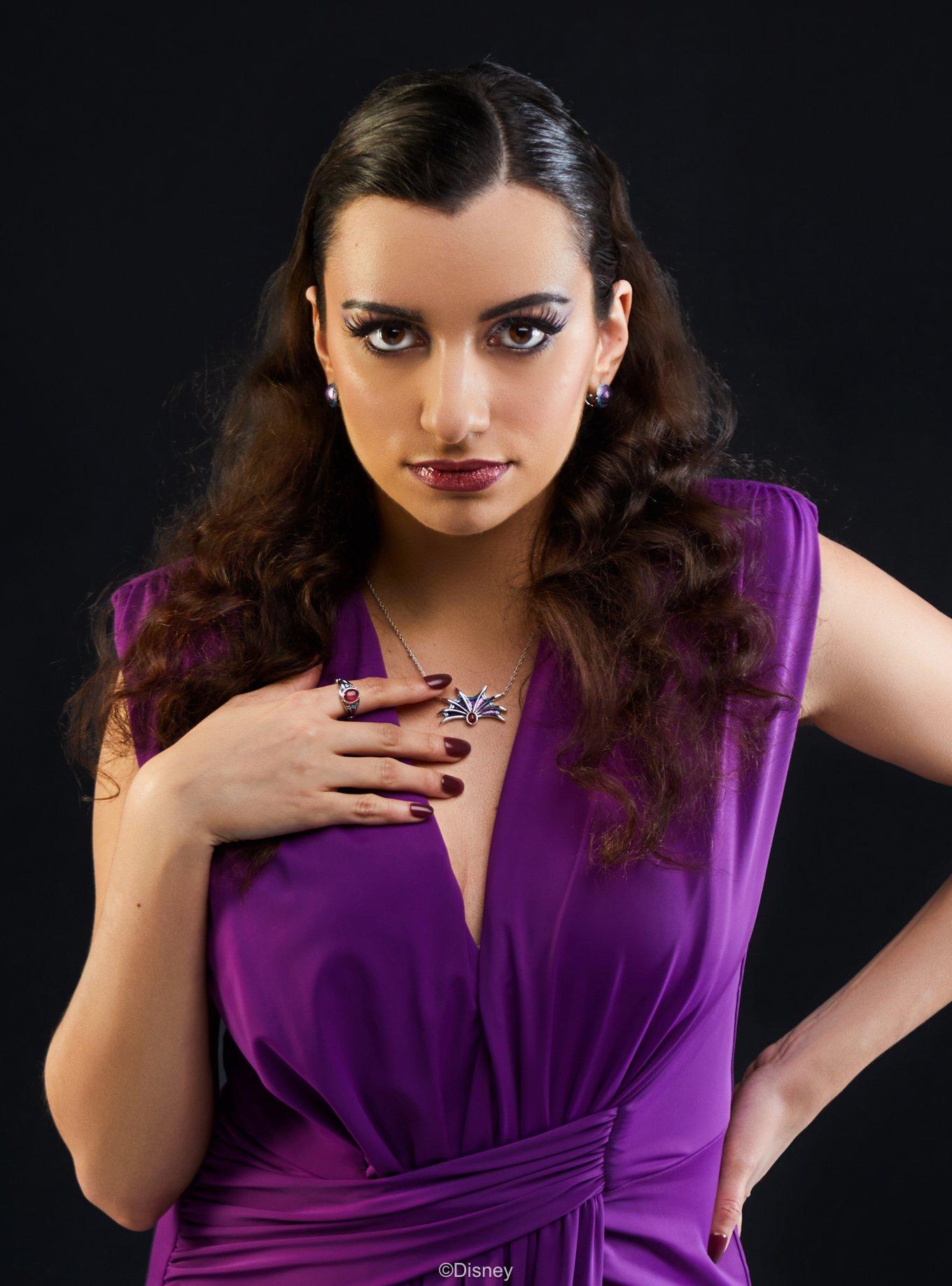 Disney x RockLove Disney Villains Yzma Yieldless Necklace