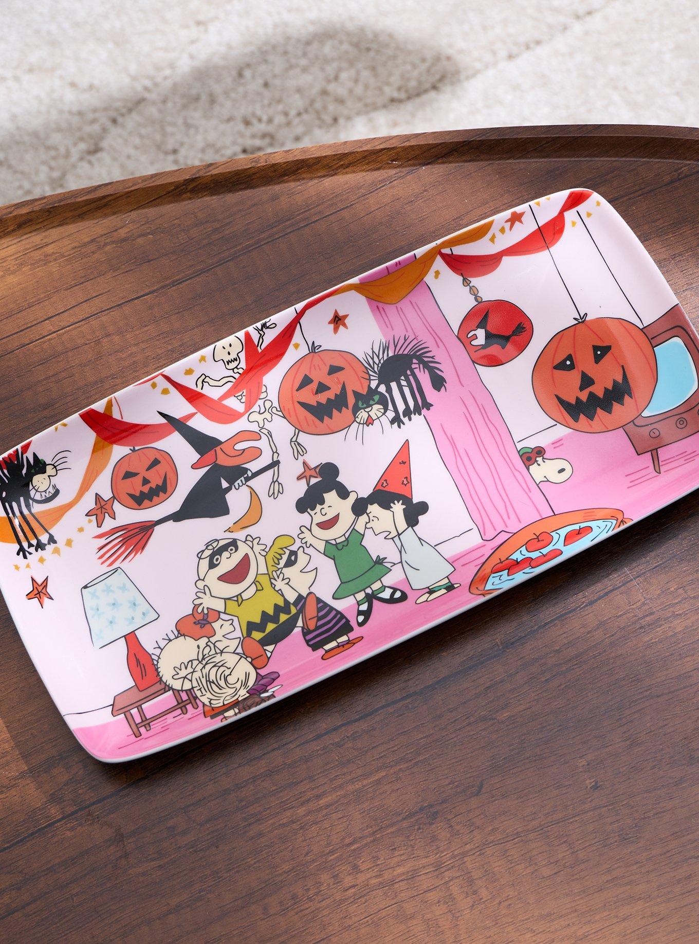 Peanuts It's the Great Pumpkin, Charlie Brown Halloween Party Scene Serving Platter, , alternate - view 3