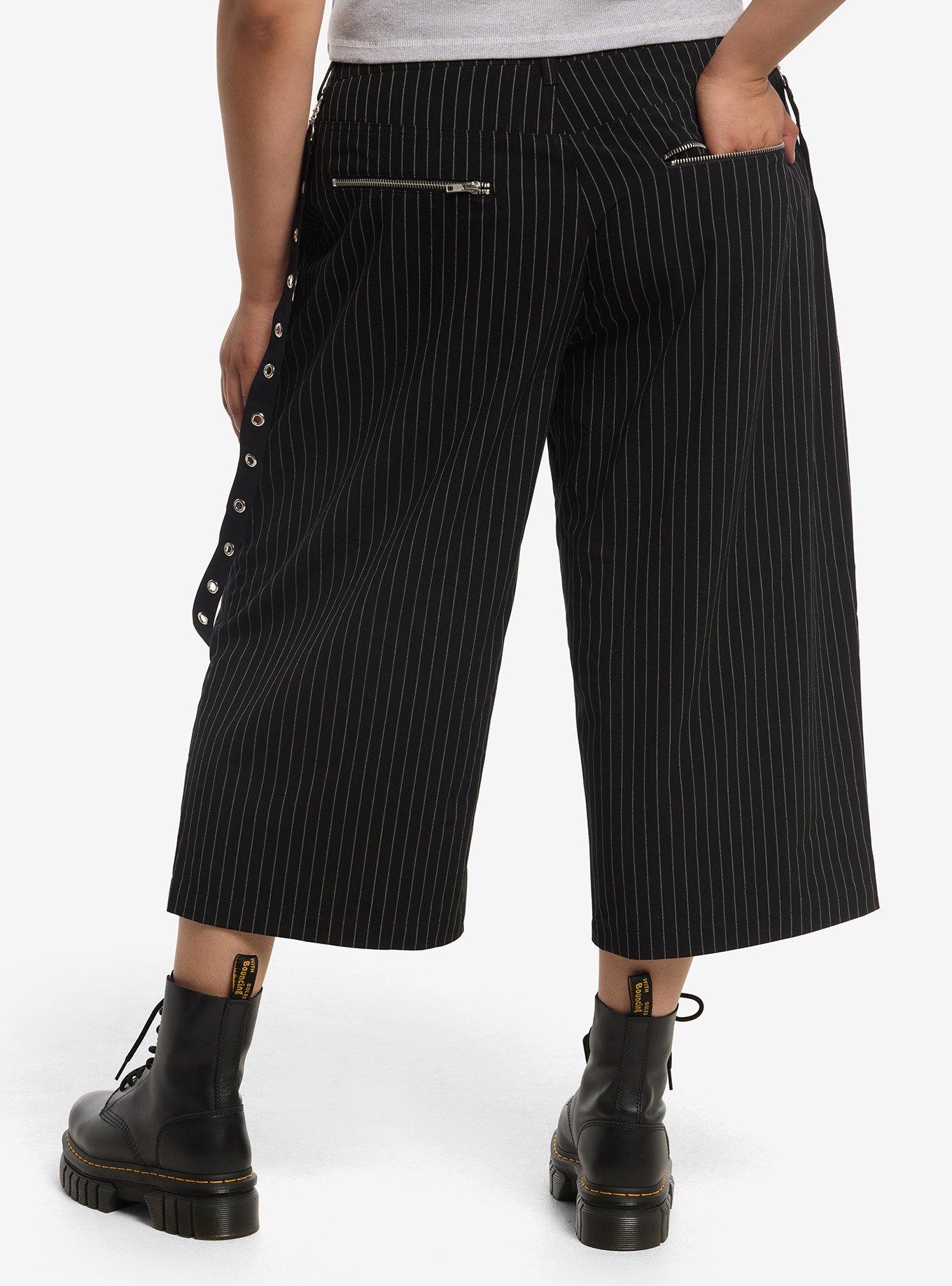 Social Collision Pinstripe Grommet Suspender Jorts Plus Size, , hi-res