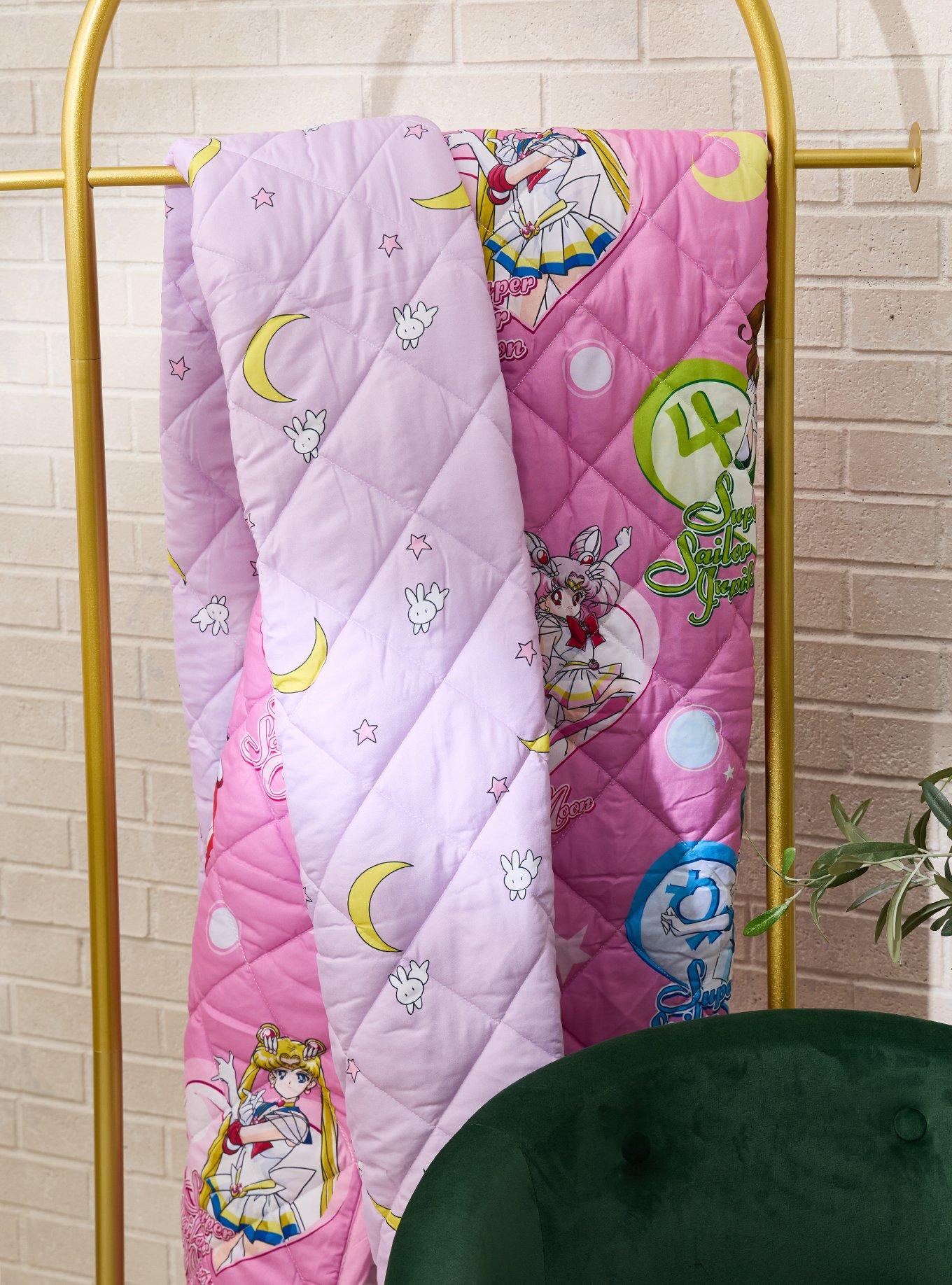 Sailor Moon Sailor Guardians Retro Reversible Quilted Blanket - BoxLunch Exclusive, , hi-res