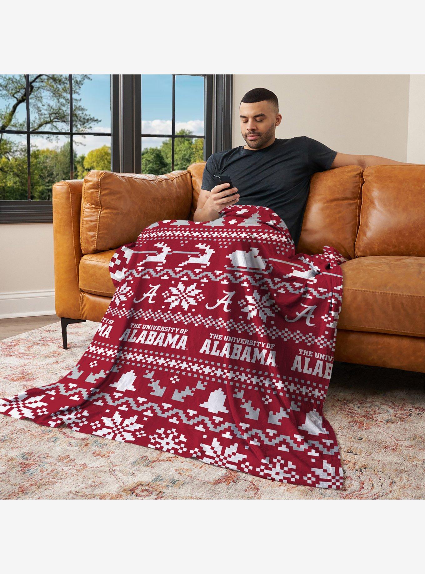 NCAA Alabama Crimson Tide Xmas Time Silk Touch Throw Blanket, , alternate