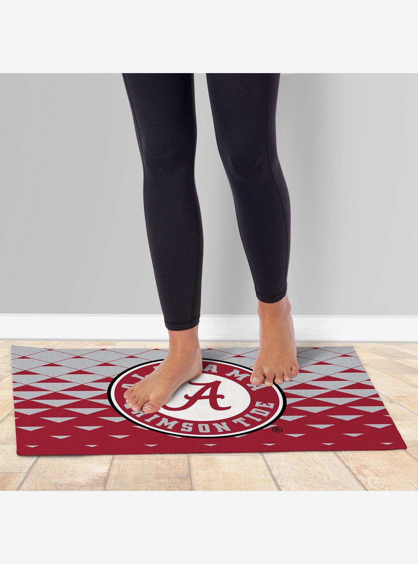 NCAA Alabama Crimson Tide Dropzone Washable Rug, , hi-res
