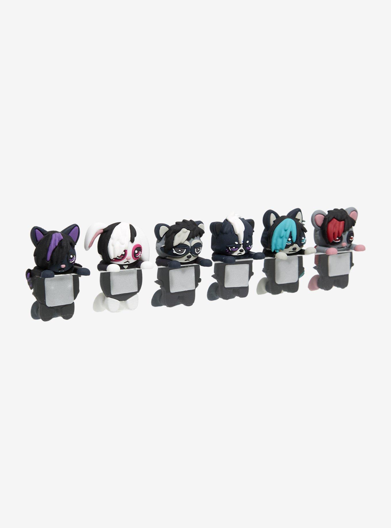 Otonagai Tails From The Mall Blind Box Phone Buddy Hot Topic Exclusive, , alternate - view 3