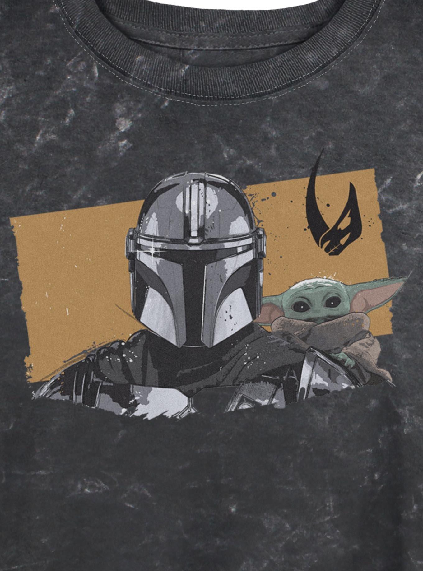 Star Wars The Mandalorian & Grogu Bounty Hunter and the Child Portrait Girls Mineral Wash Crop T-Shirt, , hi-res